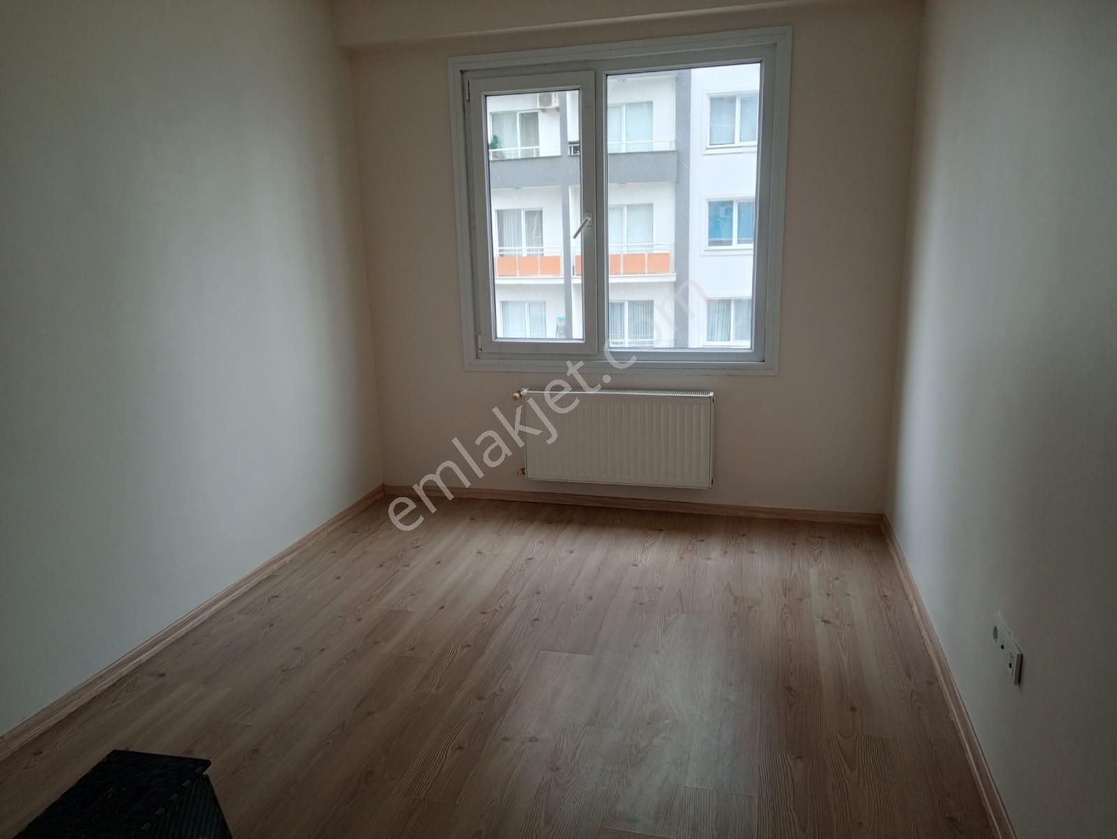 Beylikdüzü Barış Mahallesi Kiralık Daire 2+1 - Görsel 4