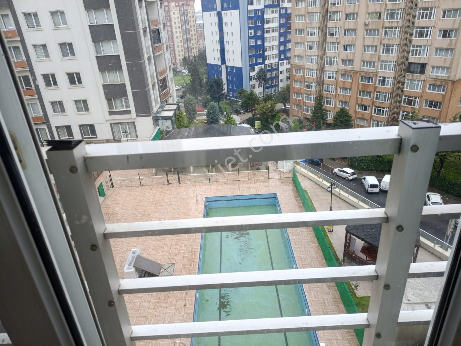 Beylikdüzü Barış Mahallesi Kiralık Daire 2+1