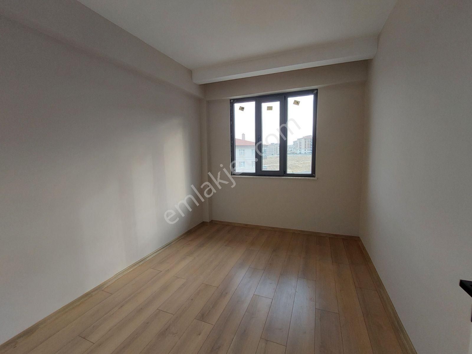 Hakan Karakuş Gayrimenkulden Lüks Konfor Sunan Satılık 3+1 Daire - Görsel 4