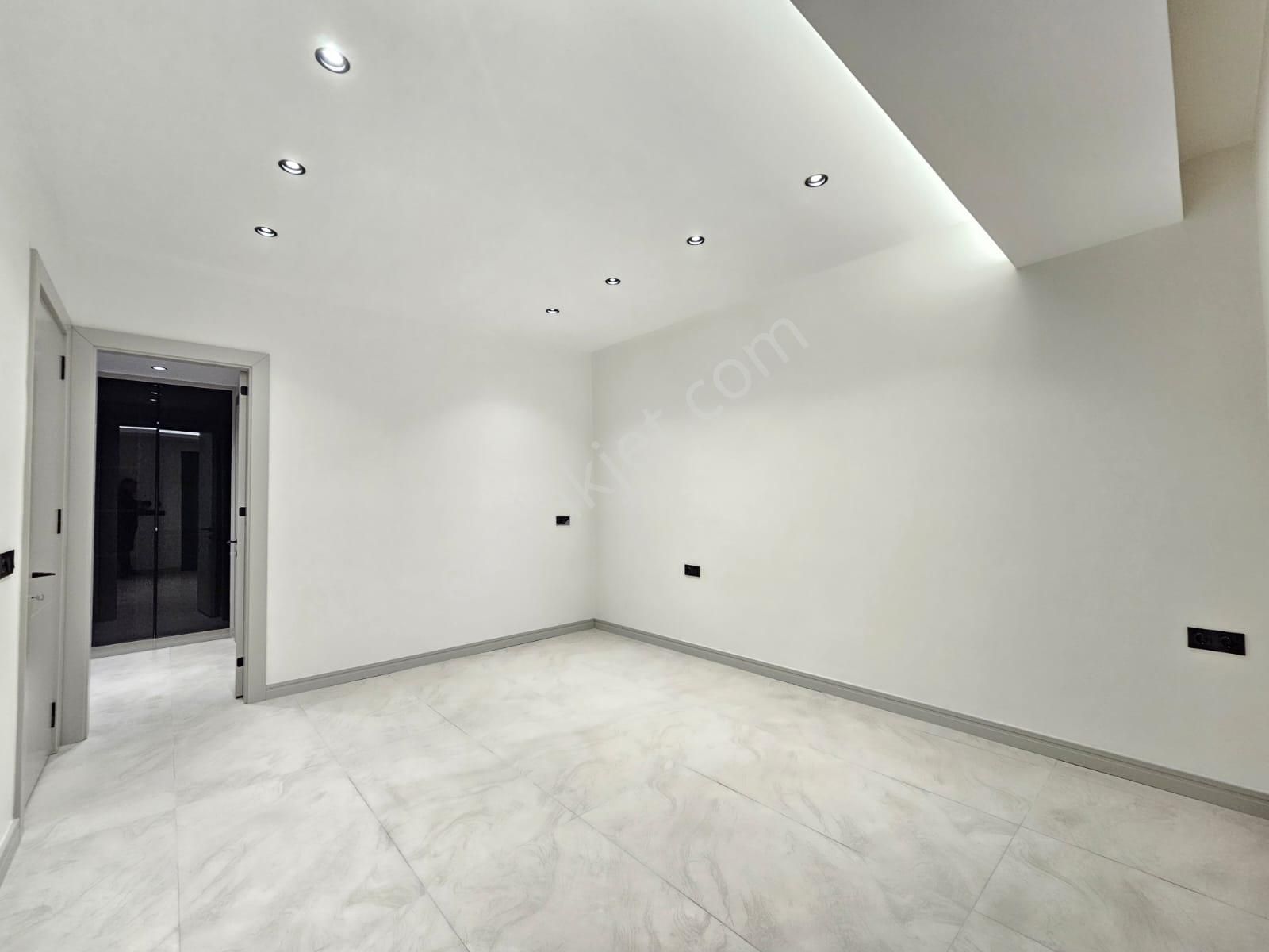 Denizli Yenişafak Mahallesinde Cadde Üstünde Lüks Ebeveyn Banyolu Satılık Son Daire - Görsel 32