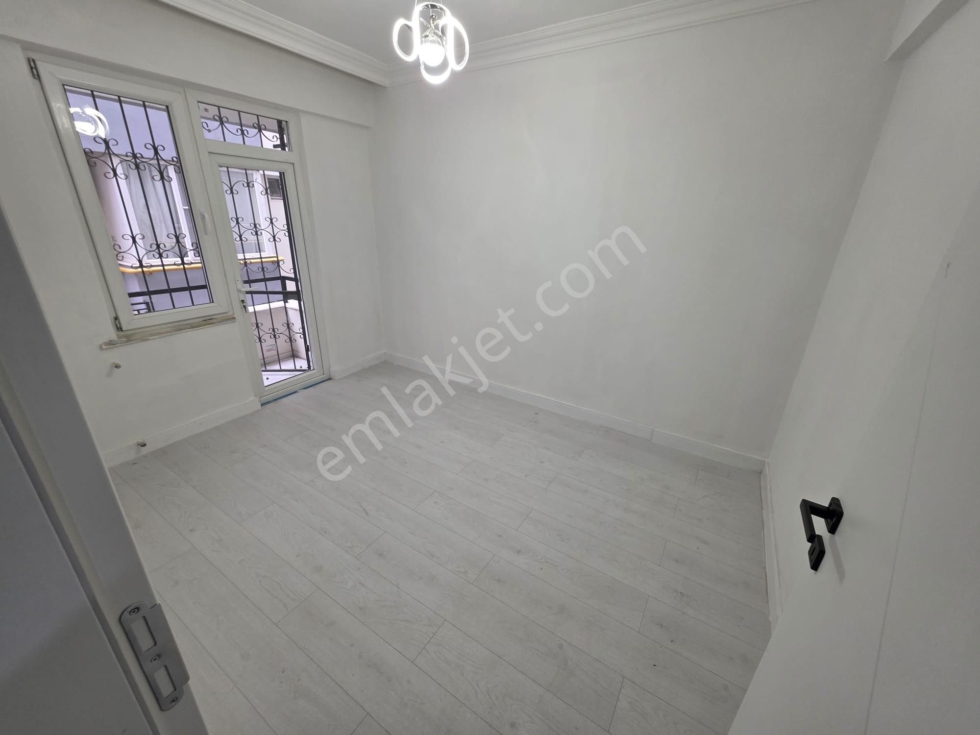Irmaksudan Akçayda Otoparklı Öncephe Manzaralı 2+1 Daire - Görsel 11