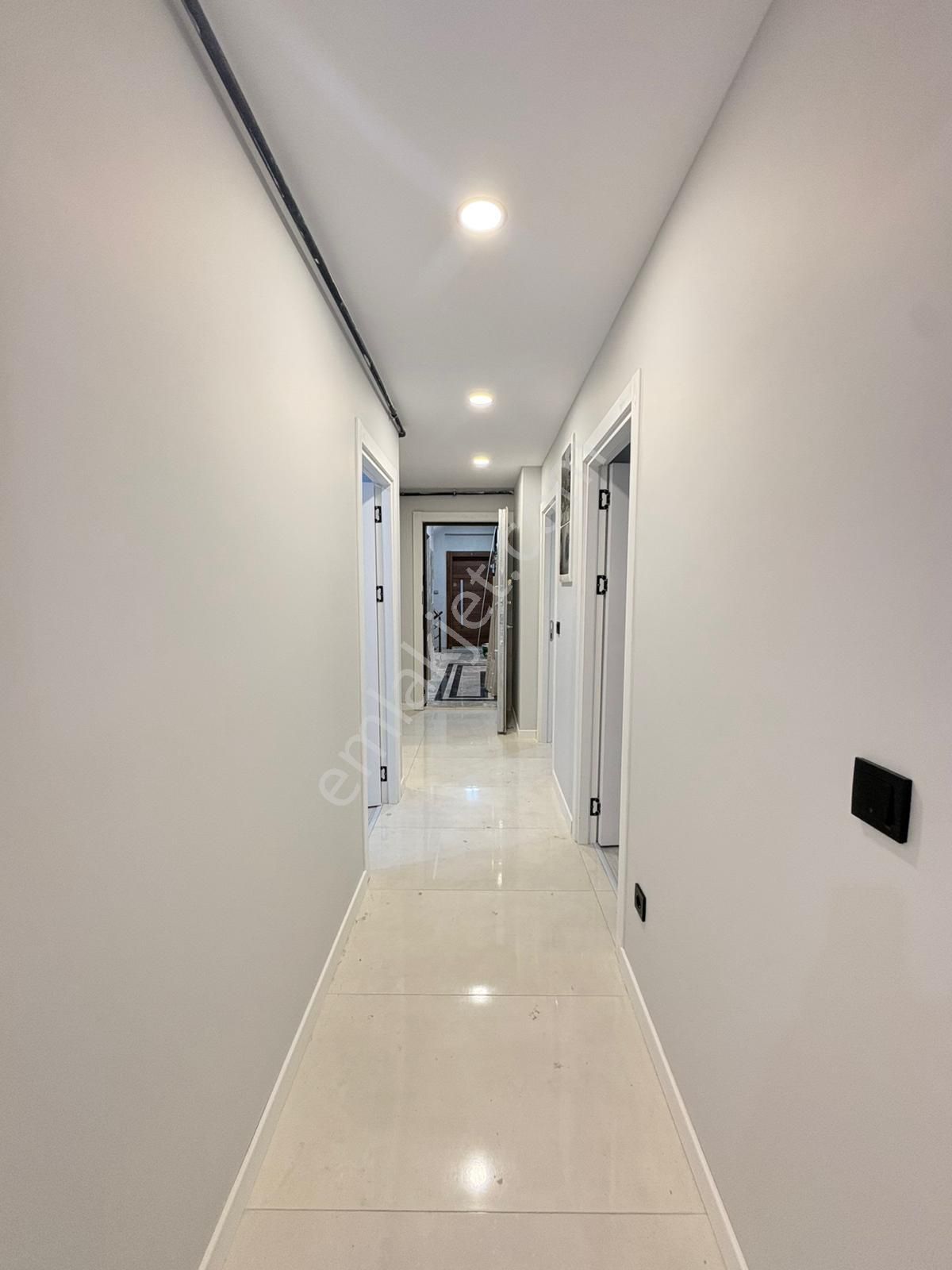 ▃artemin▃çamlık Sahili'nde Bahçe Teraslı Ön Cephe 105m² 3+1! - Görsel 14