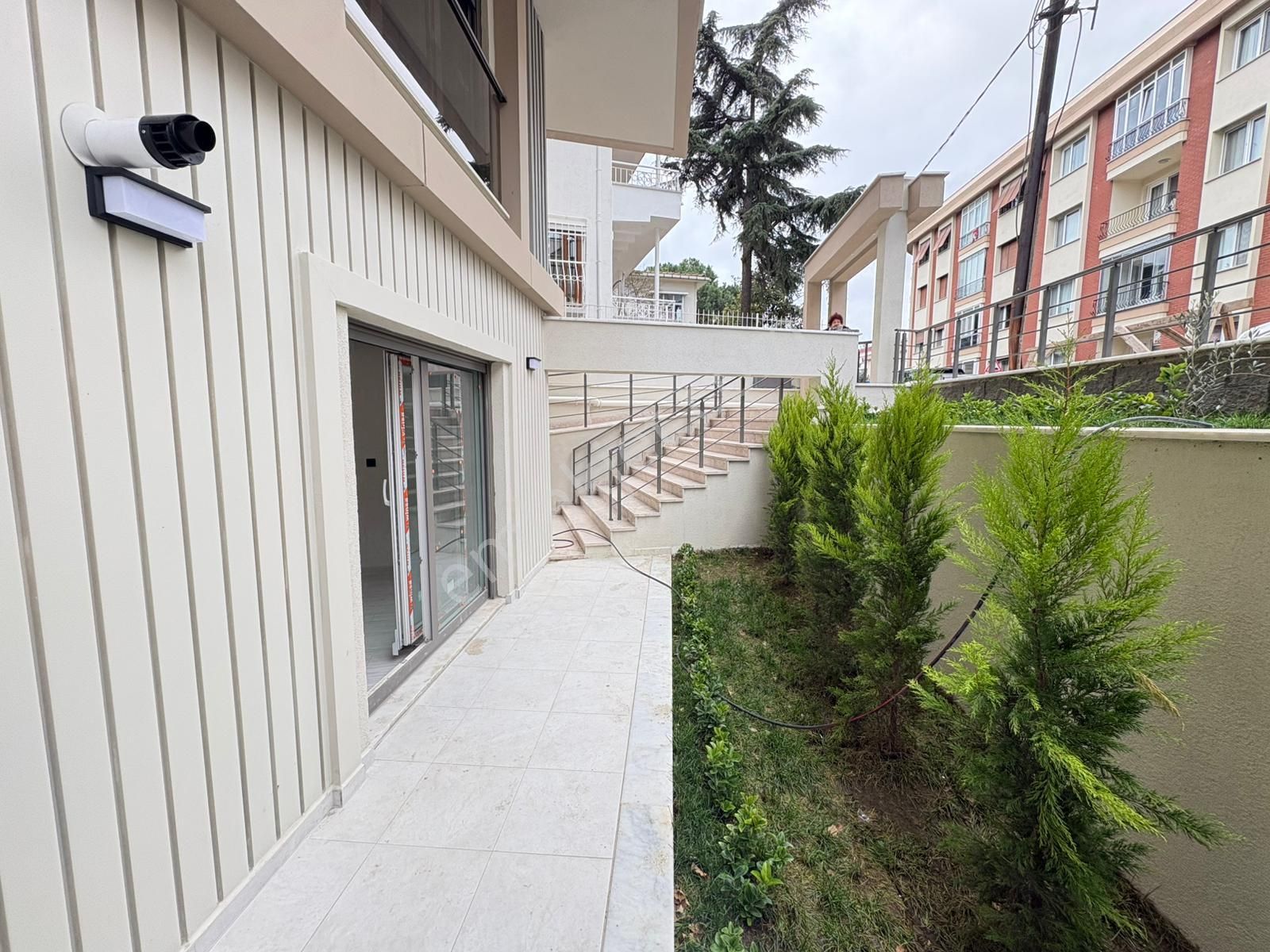 ▃artemin▃çamlık Sahili'nde Bahçe Teraslı Ön Cephe 105m² 3+1! - Görsel 13