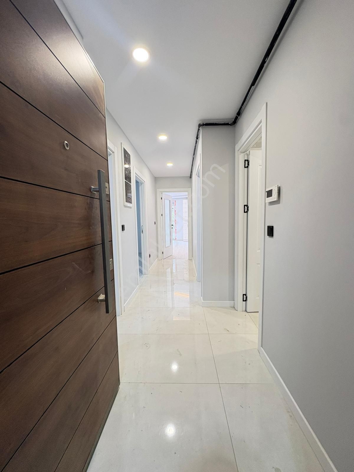 ▃artemin▃çamlık Sahili'nde Bahçe Teraslı Ön Cephe 105m² 3+1! - Görsel 22