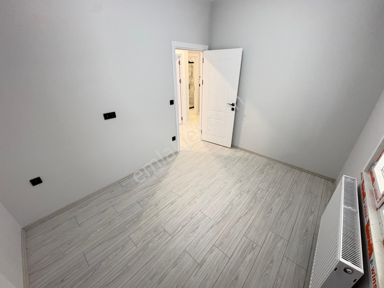 ▃artemin▃çamlık Sahili'nde Bahçe Teraslı Ön Cephe 105m² 3+1! - Görsel 16