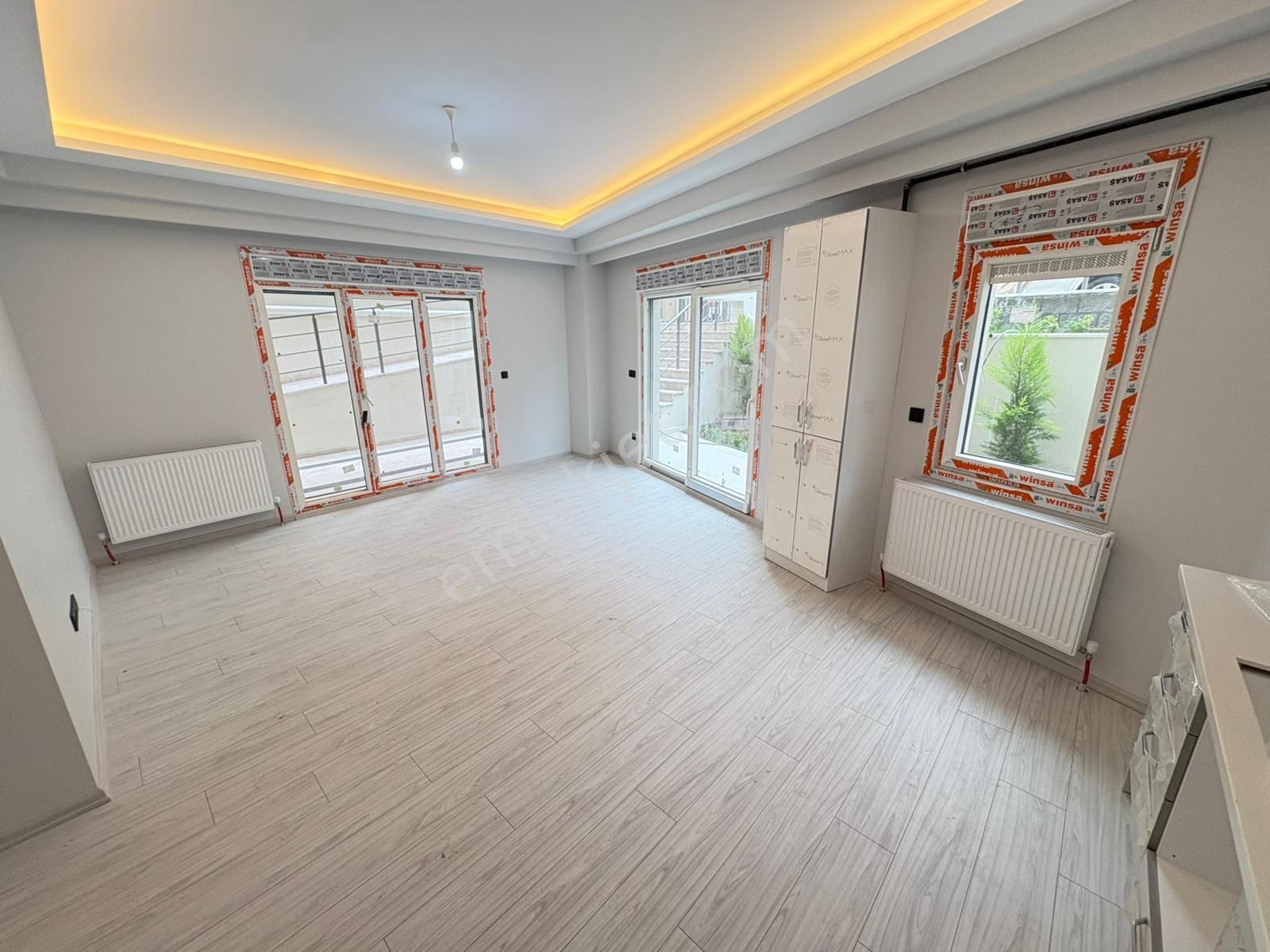 ▃artemin▃çamlık Sahili'nde Bahçe Teraslı Ön Cephe 105m² 3+1! - Görsel 4