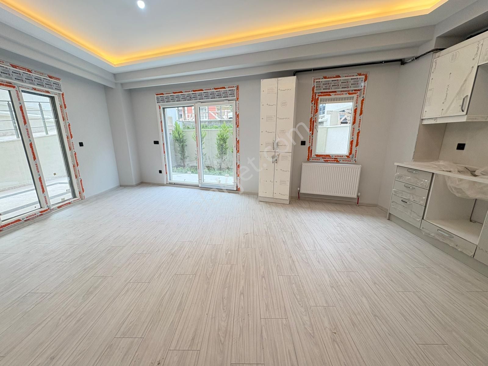 ▃artemin▃çamlık Sahili'nde Bahçe Teraslı Ön Cephe 105m² 3+1! - Görsel 10