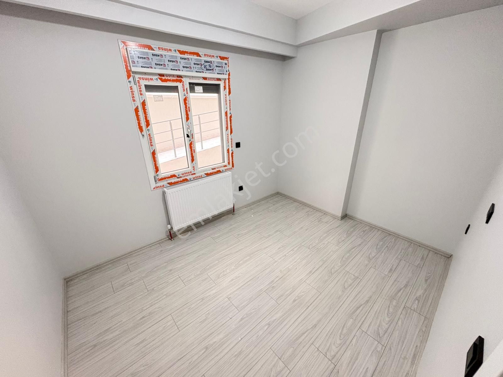 ▃artemin▃çamlık Sahili'nde Bahçe Teraslı Ön Cephe 105m² 3+1! - Görsel 17