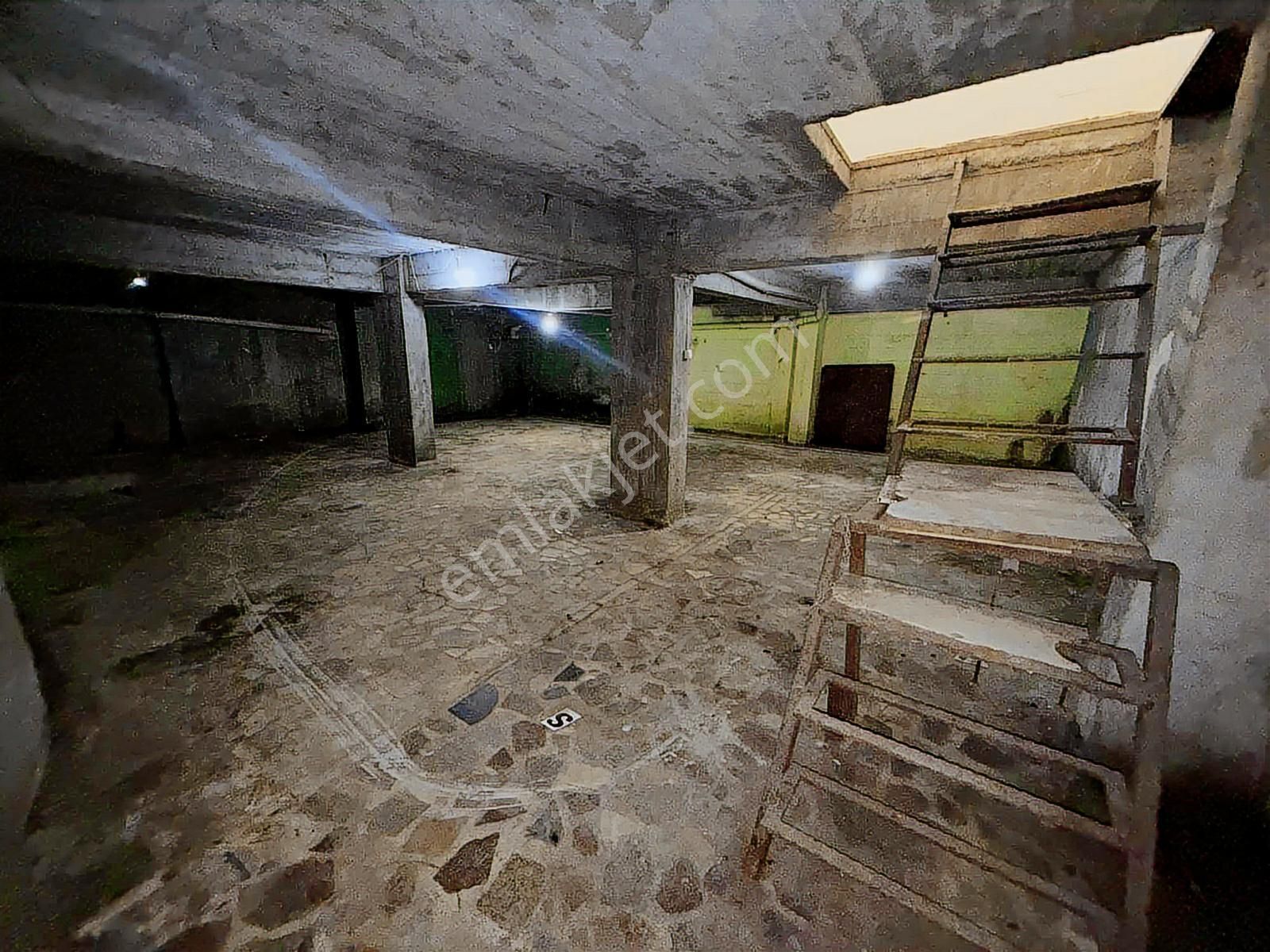 Kağıthane Nurtepe Cadde Üstü 2 Kat'lı 240m2 Kiralık Yeni Boyalı - Görsel 11