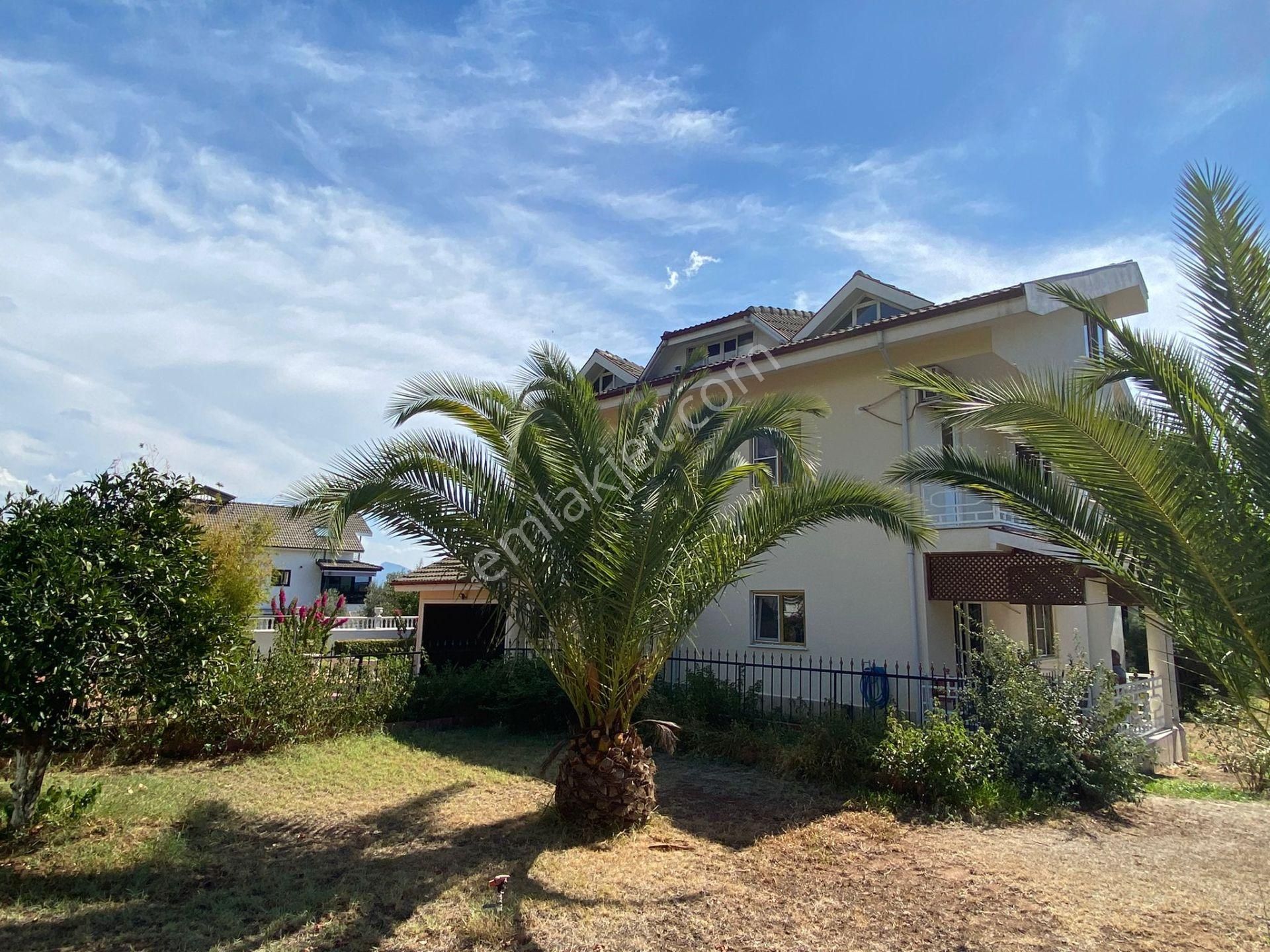 Muğla Köyceğiz Yenimahallede Satılık Lüx 7+2 Triplex Villa 2608m² Arsa İçinde - Görsel 23