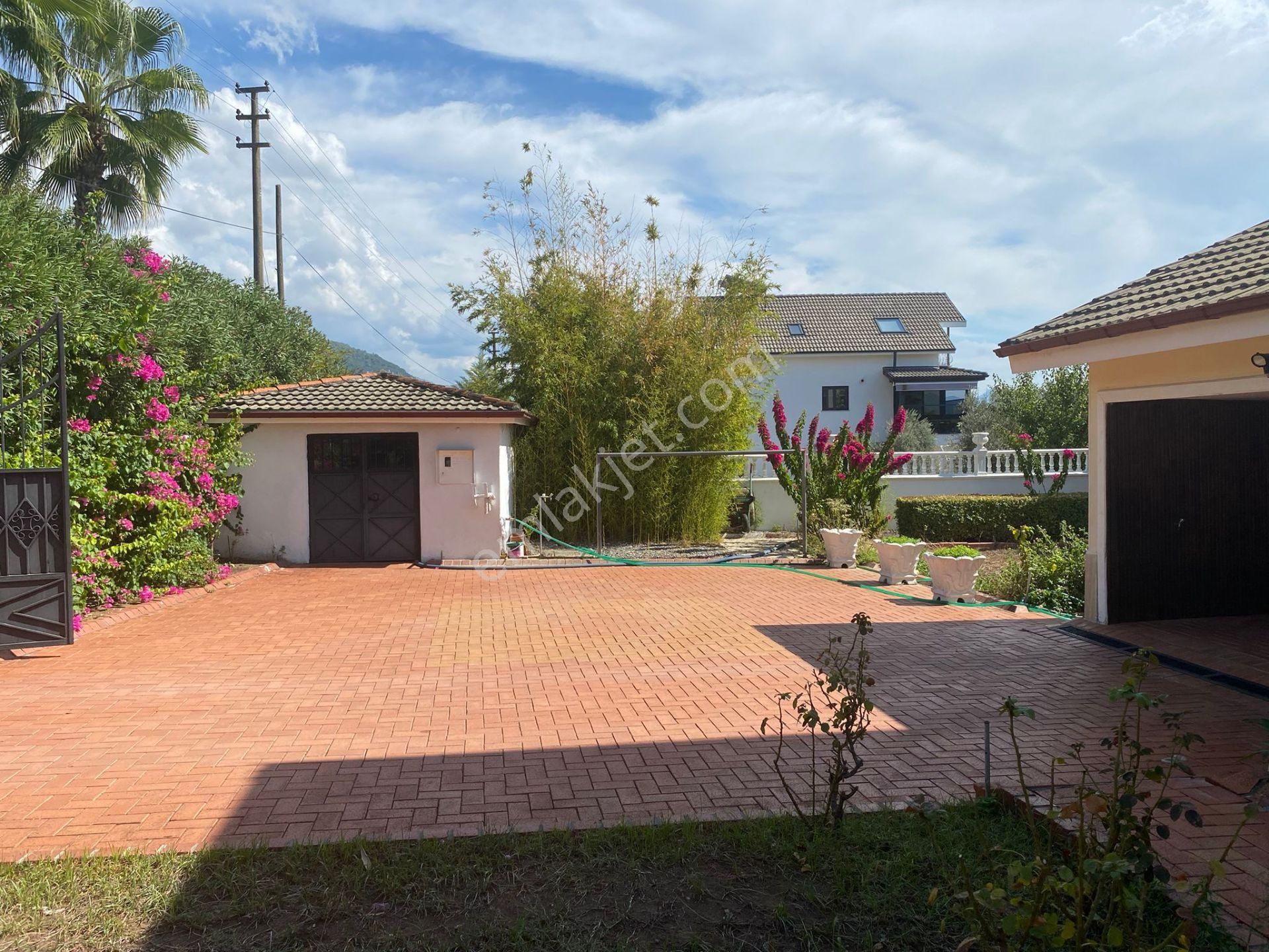 Muğla Köyceğiz Yenimahallede Satılık Lüx 7+2 Triplex Villa 2608m² Arsa İçinde - Görsel 8