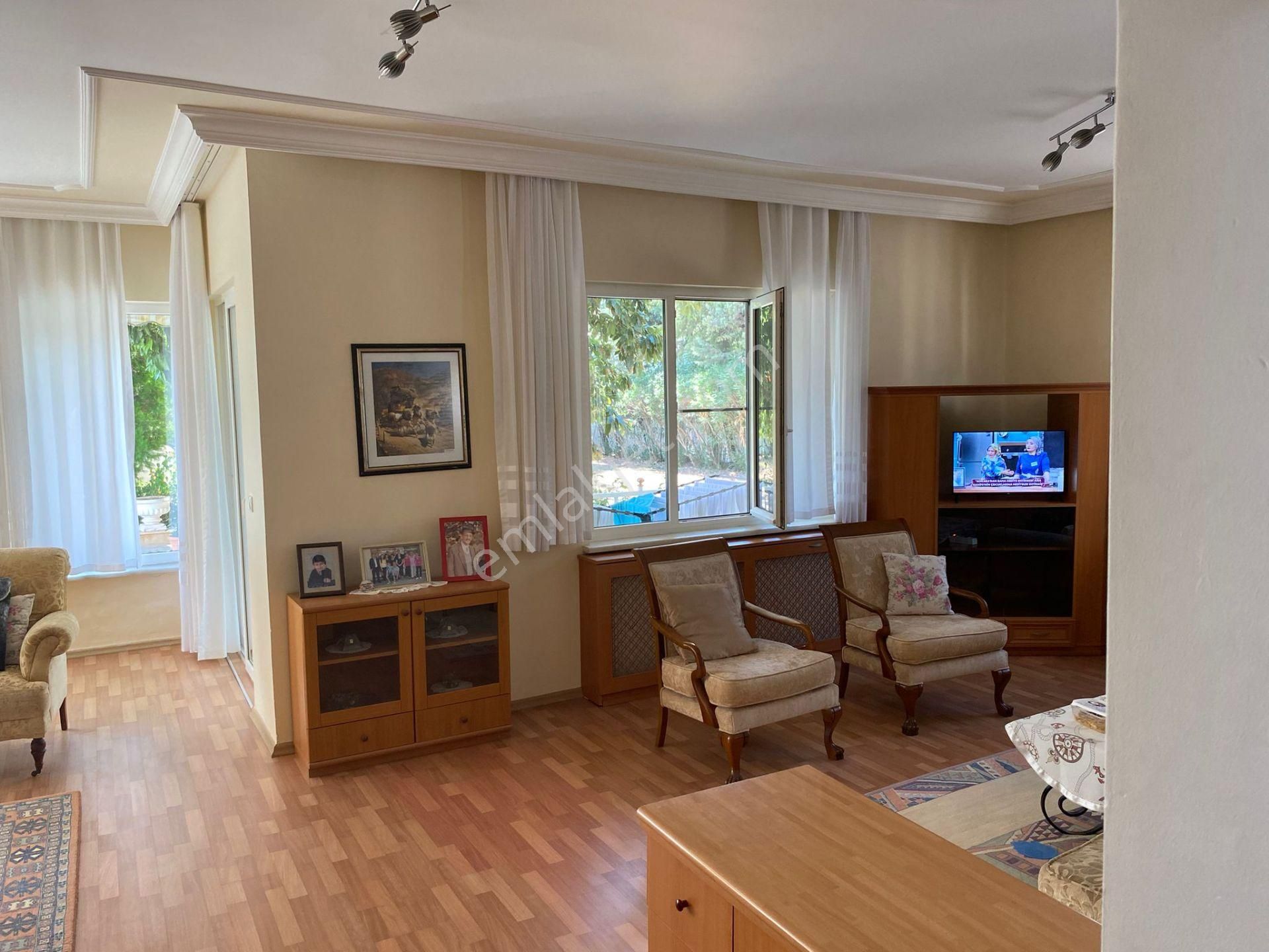 Muğla Köyceğiz Yenimahallede Satılık Lüx 7+2 Triplex Villa 2608m² Arsa İçinde - Görsel 24