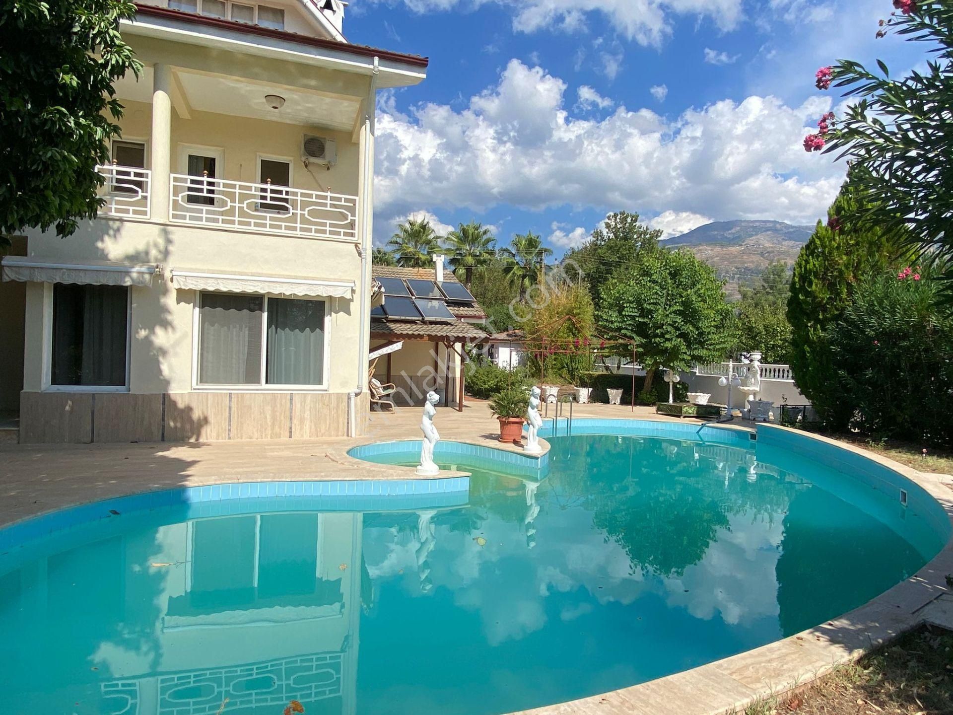 Muğla Köyceğiz Yenimahallede Satılık Lüx 7+2 Triplex Villa 2608m² Arsa İçinde - Görsel 11