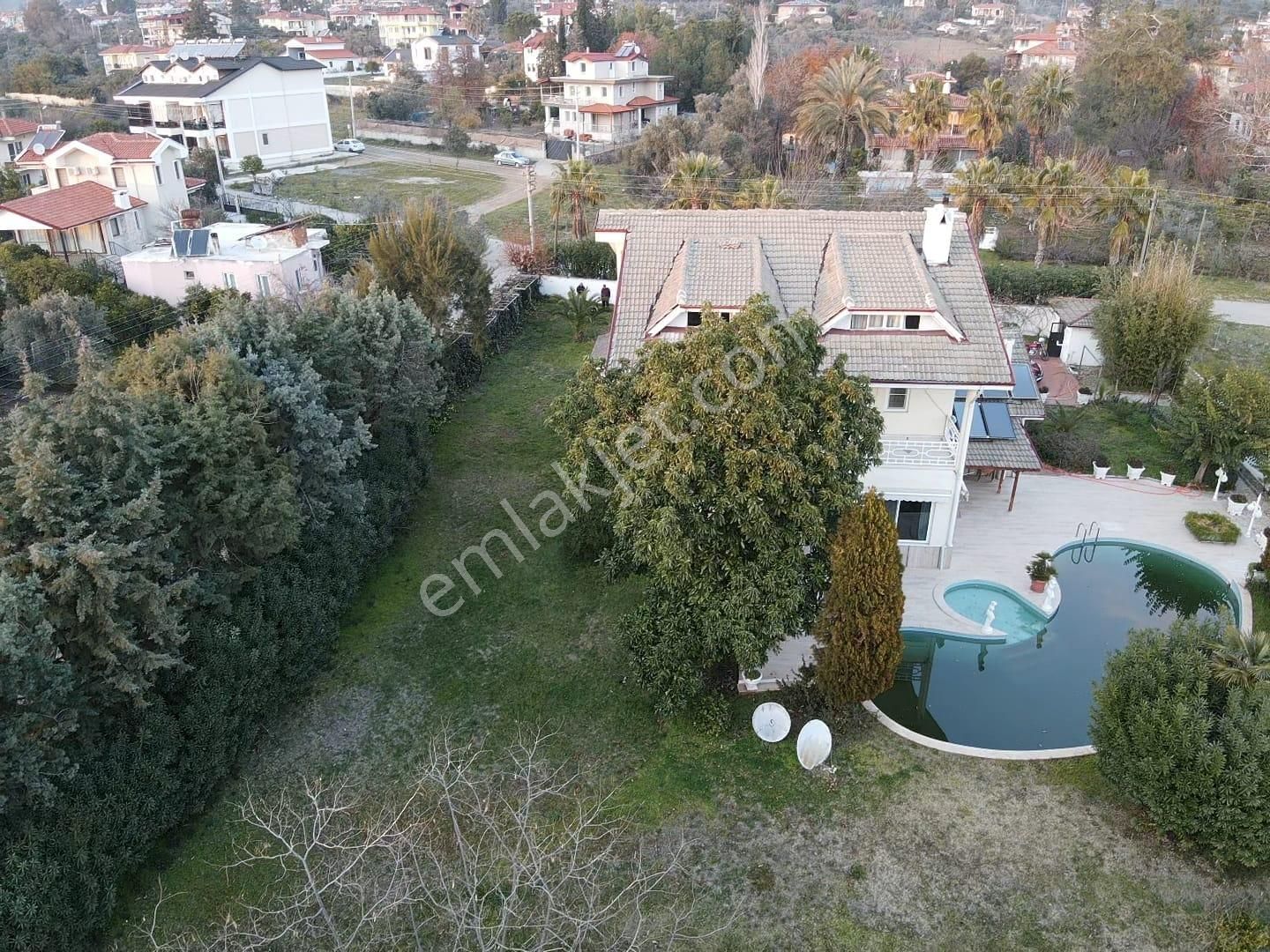 Muğla Köyceğiz Yenimahallede Satılık Lüx 7+2 Triplex Villa 2608m² Arsa İçinde - Görsel 4