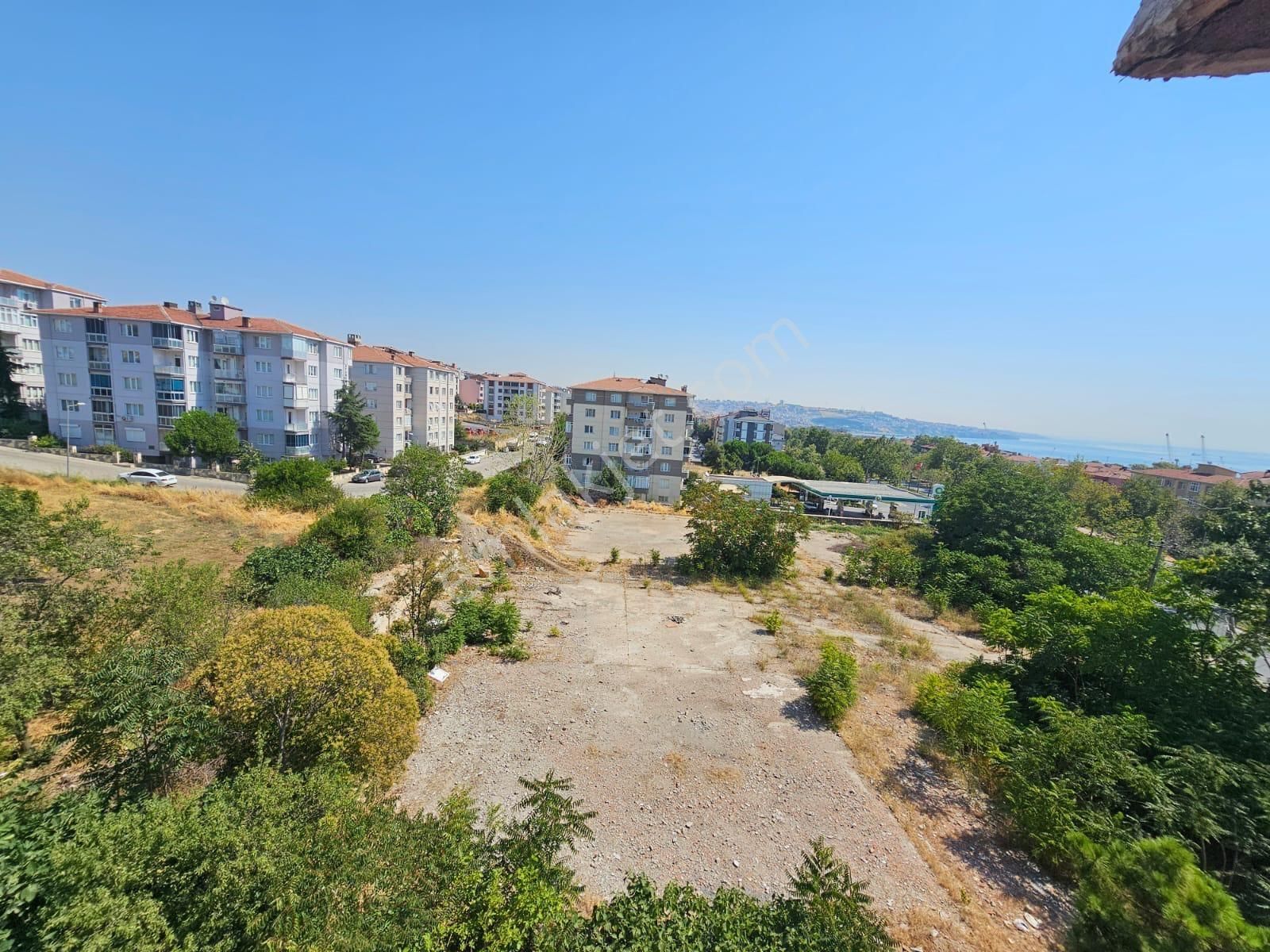 100. Yıl Mahallesinde Site İçi 3+1 Kısmi Deniz Manzaralı - Görsel 8