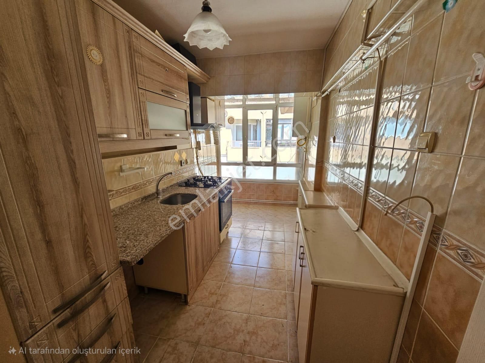 100. Yıl Mahallesinde Site İçi 3+1 Kısmi Deniz Manzaralı - Görsel 2