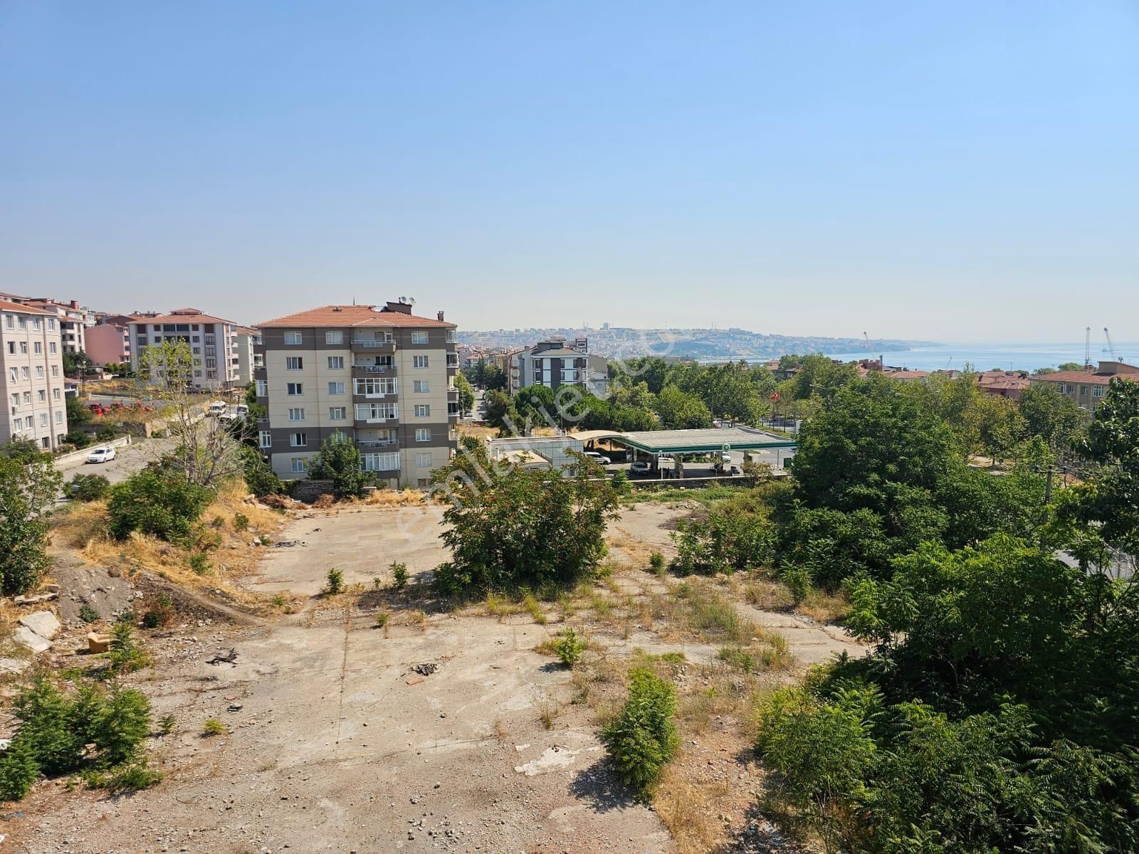 100. Yıl Mahallesinde Site İçi 3+1 Kısmi Deniz Manzaralı - Görsel 6