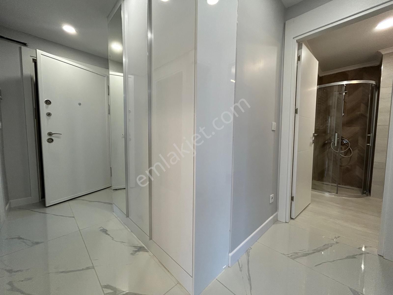 Şenesenevler De Kapalı Havuzlu Güvenlikli Sıfır Site De 2+1 - Görsel 12