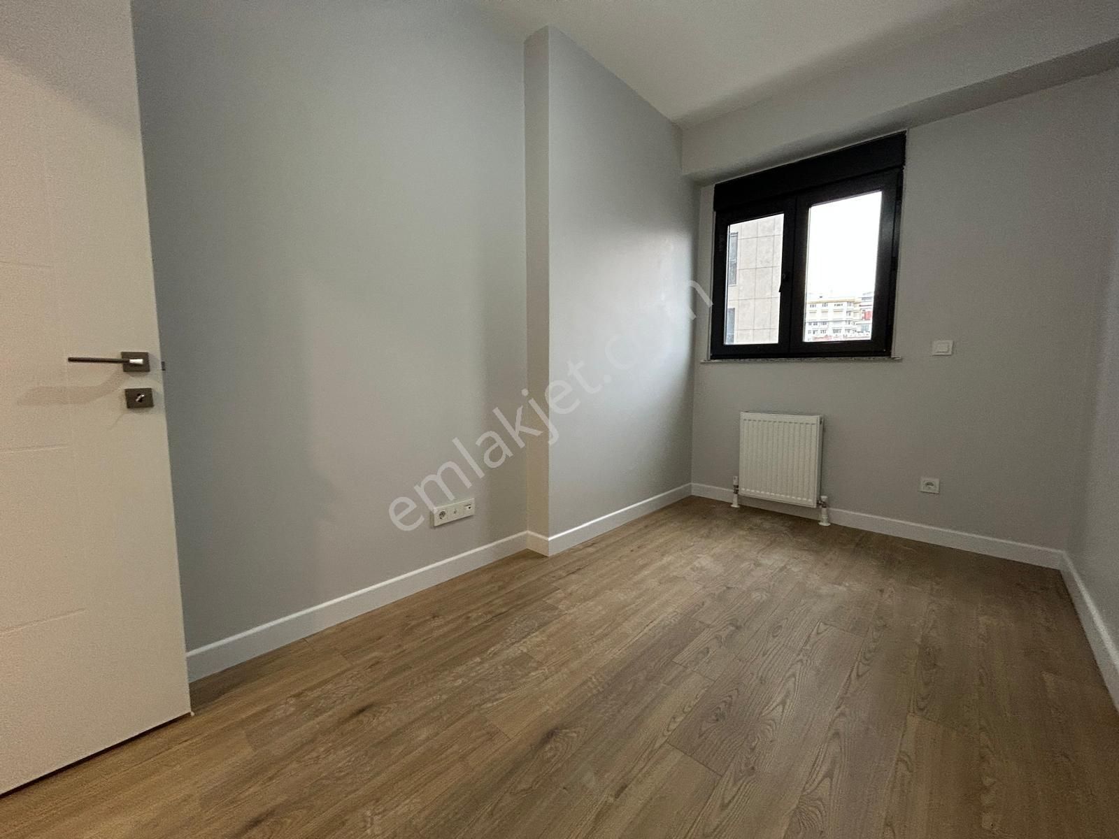 Şenesenevler De Kapalı Havuzlu Güvenlikli Sıfır Site De 2+1 - Görsel 16