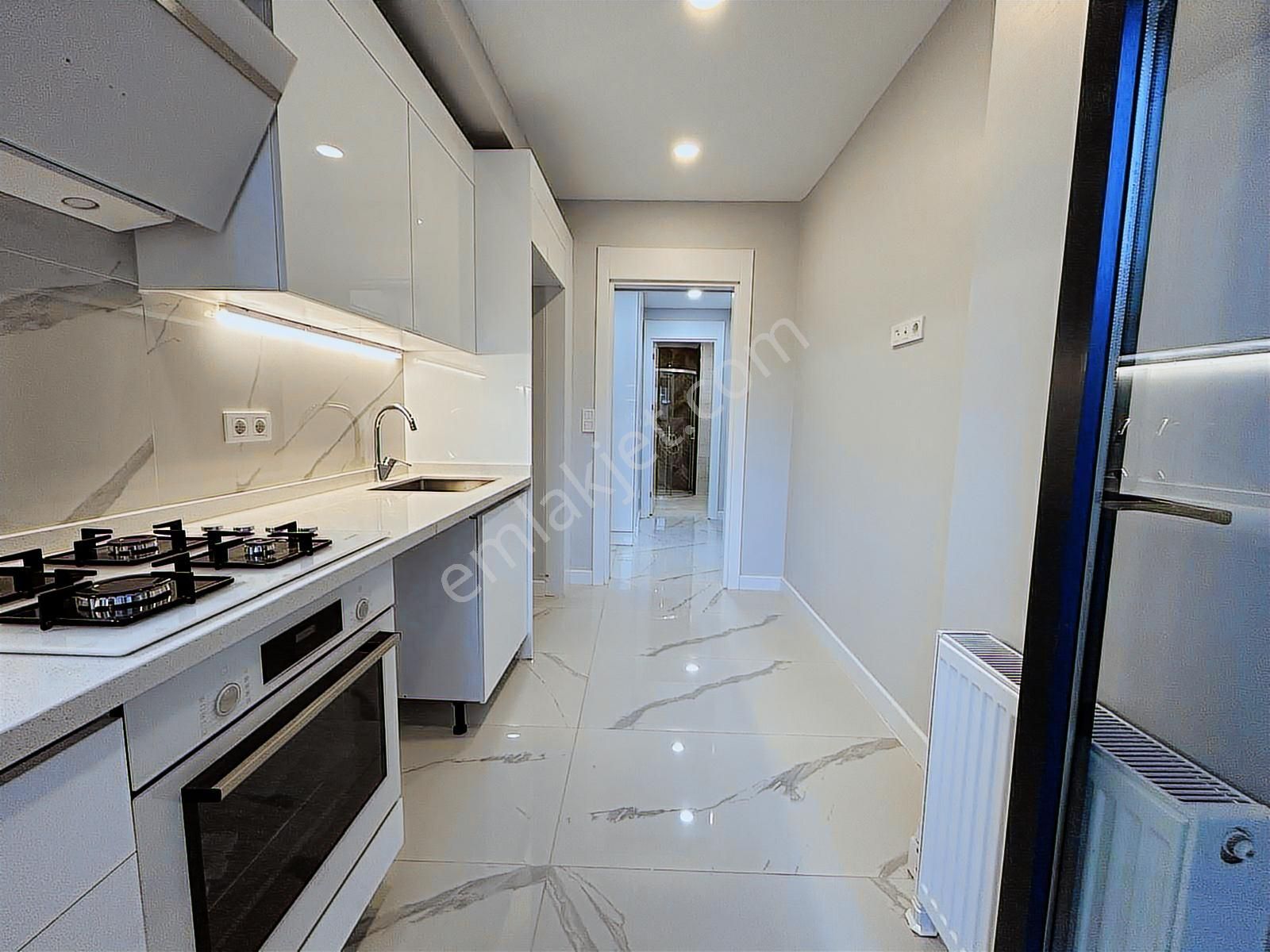 Şenesenevler De Kapalı Havuzlu Güvenlikli Sıfır Site De 2+1 - Görsel 10