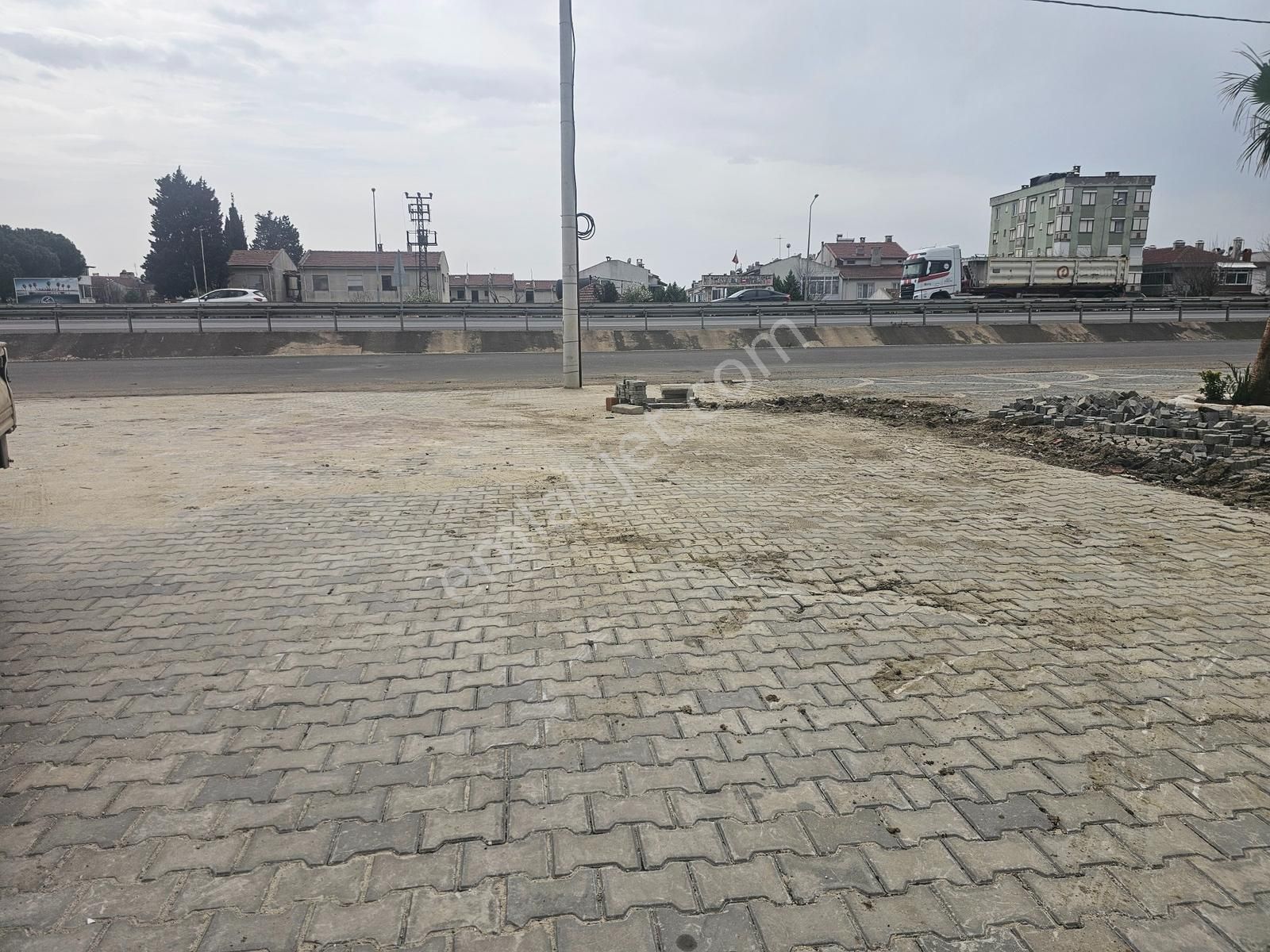 Yeniçiftlik Merkezde Anayol Üzerinde 1+1 Satılık Yazlık - Görsel 4