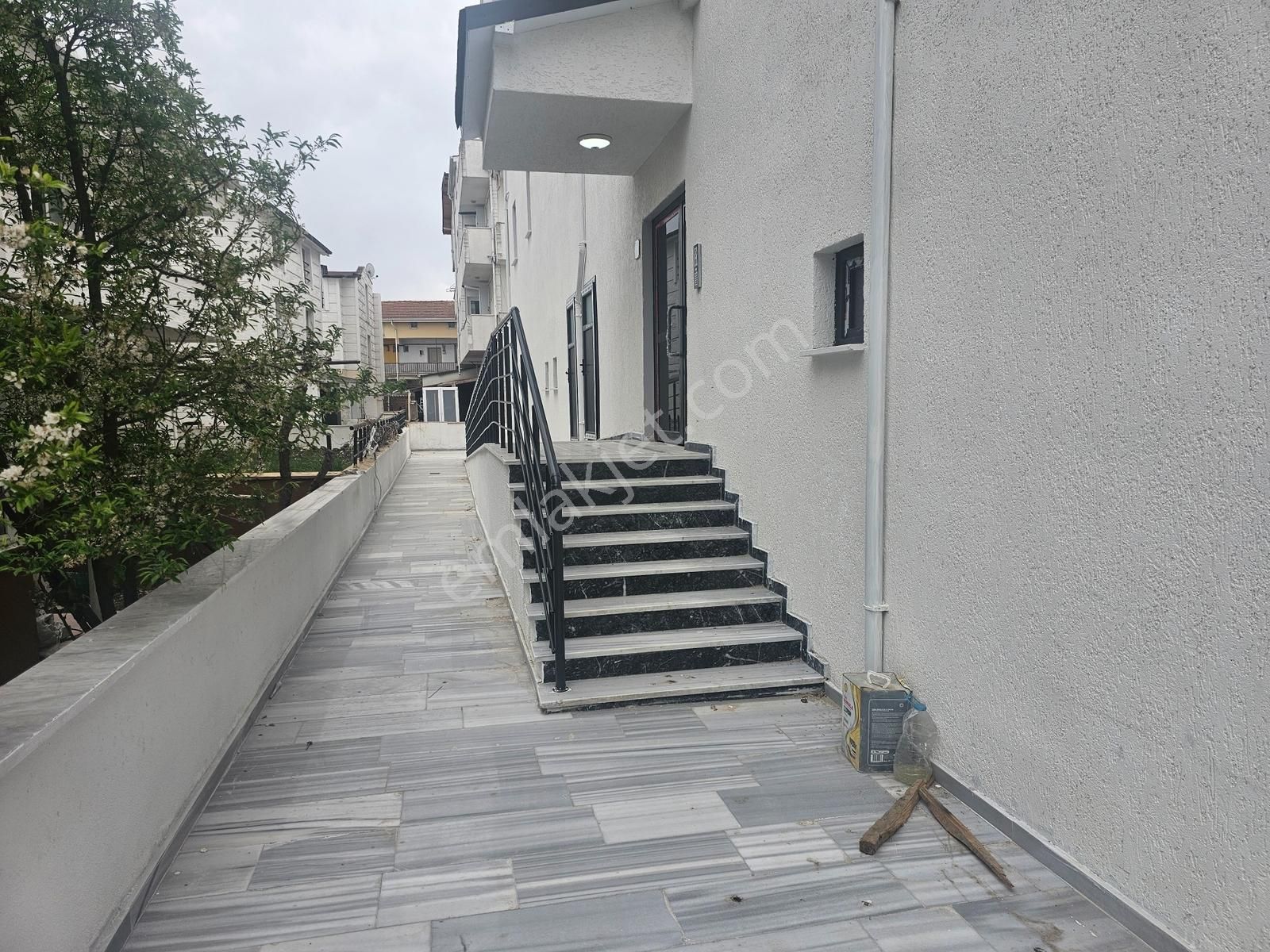 Yeniçiftlik Merkezde Anayol Üzerinde 1+1 Satılık Yazlık - Görsel 15