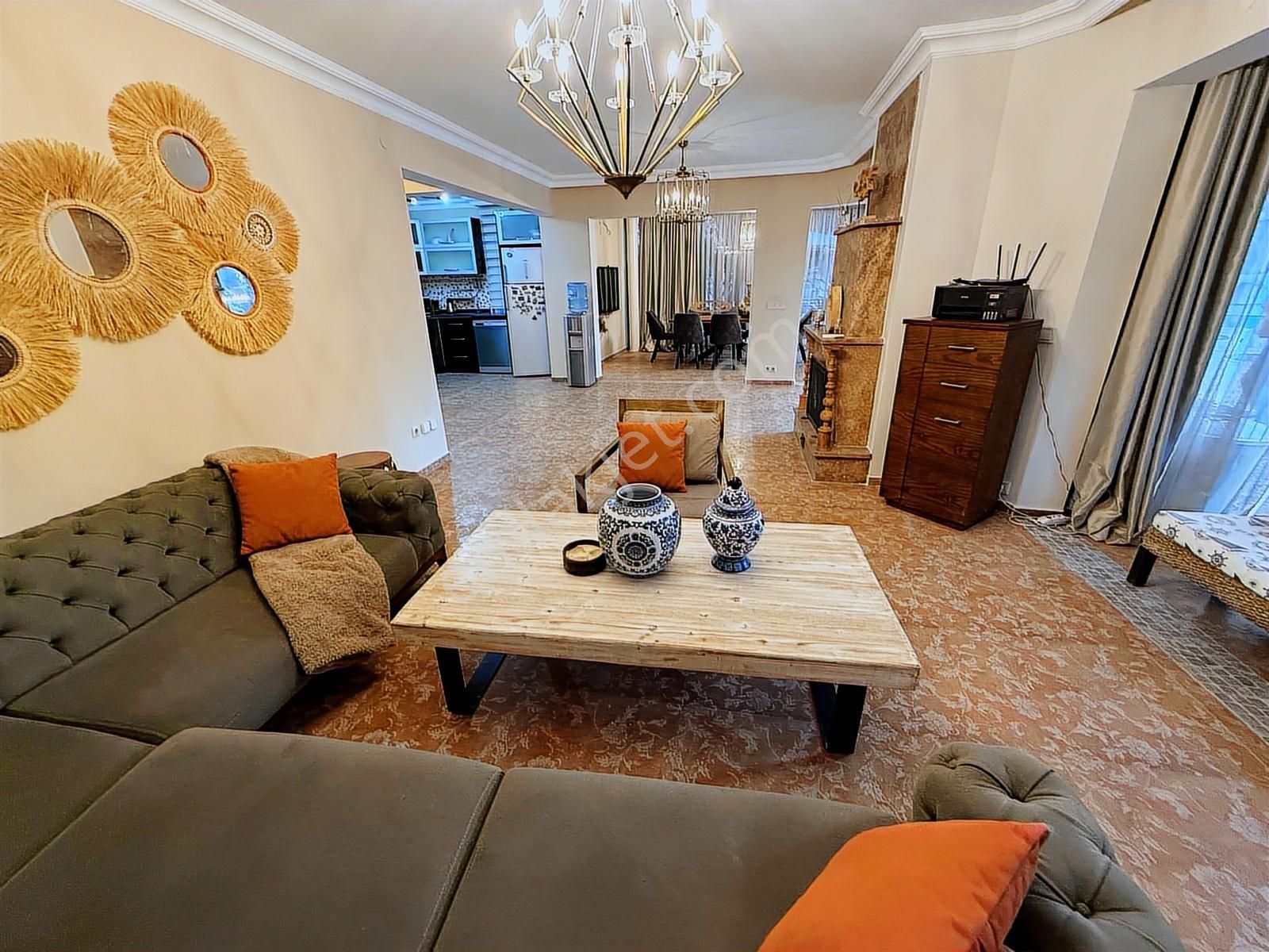 Kemer Çamyuva'da Yabancı Satışa Uygun 4+1 Eşyalı Satılık Villa - Görsel 13