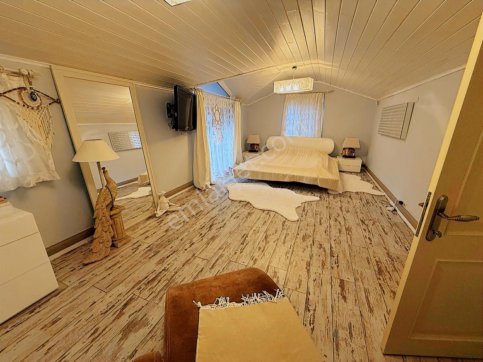 Kemer Çamyuva'da Yabancı Satışa Uygun 4+1 Eşyalı Satılık Villa - Görsel 7