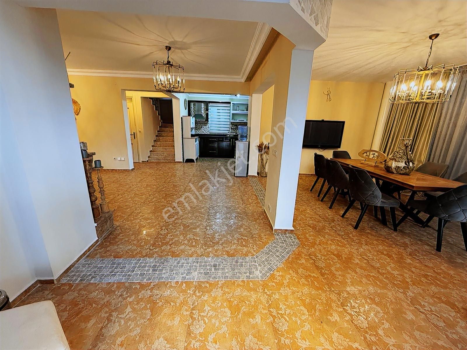 Kemer Çamyuva'da Yabancı Satışa Uygun 4+1 Eşyalı Satılık Villa - Görsel 26