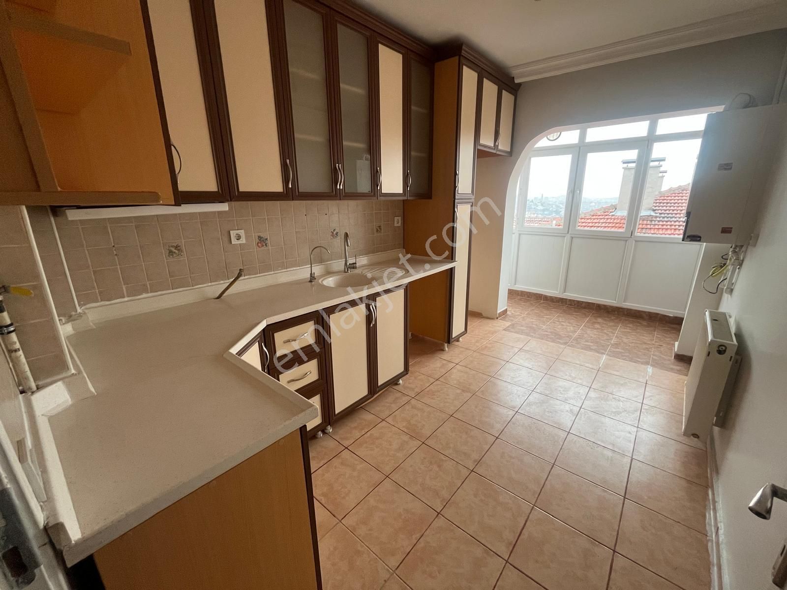 Çaldıran Mahallesi'nde Masrafsız 3+1 Daire! - Görsel 2