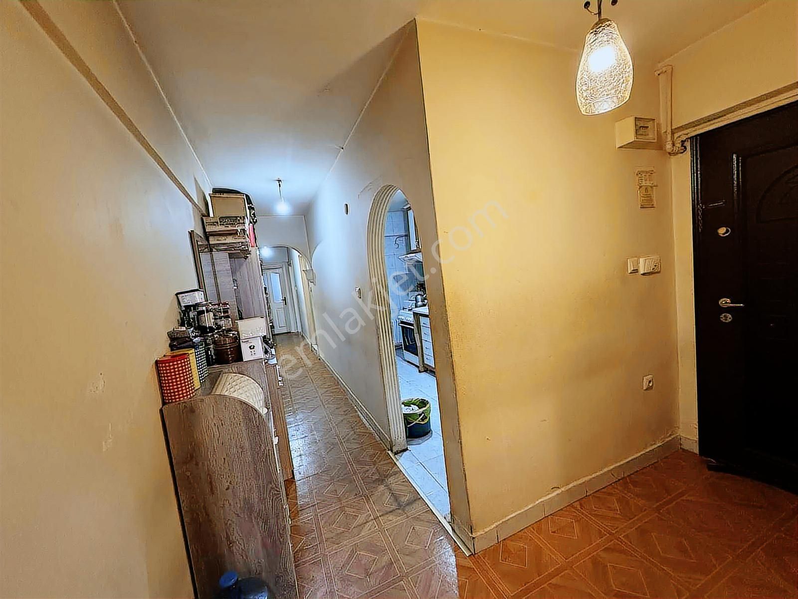 Şişli Mecidiyeköy Cadde Üstünde Balkonlu Satılık 2+1 Daire - Görsel 2