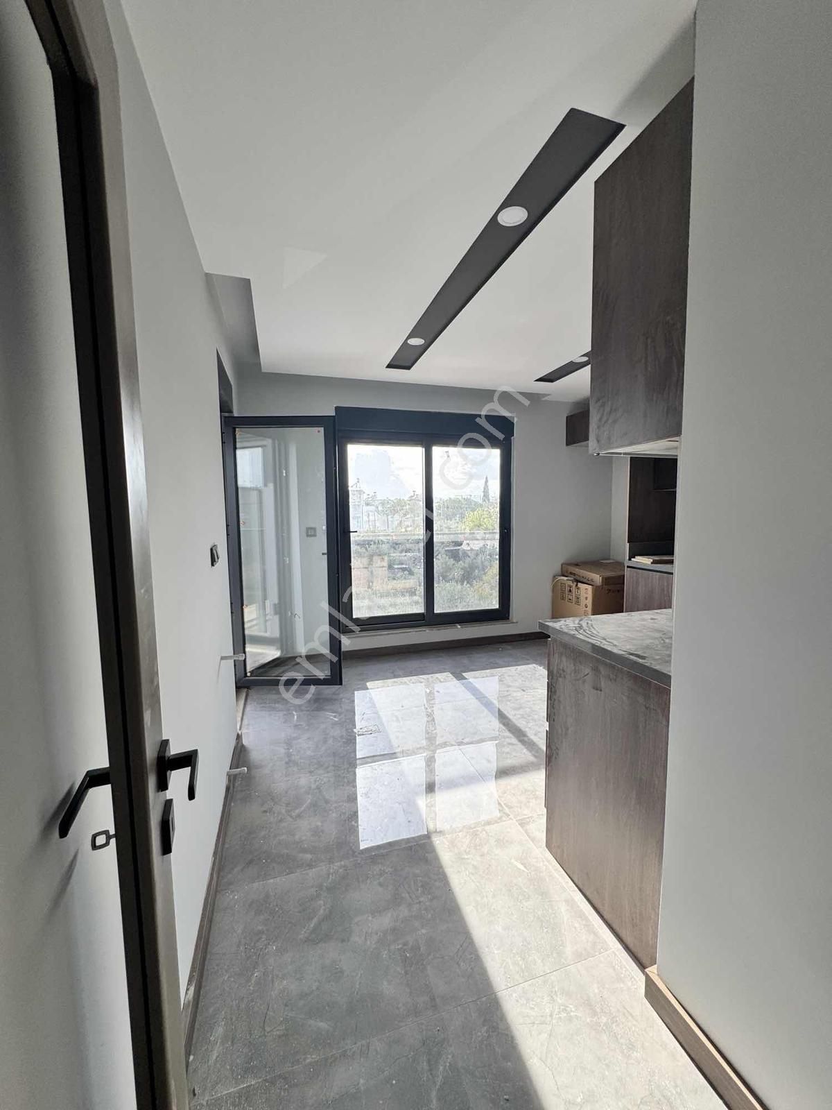 Varsak Şelale Mah Site İçerisinde Satılık 2+1 Daiere - Görsel 2