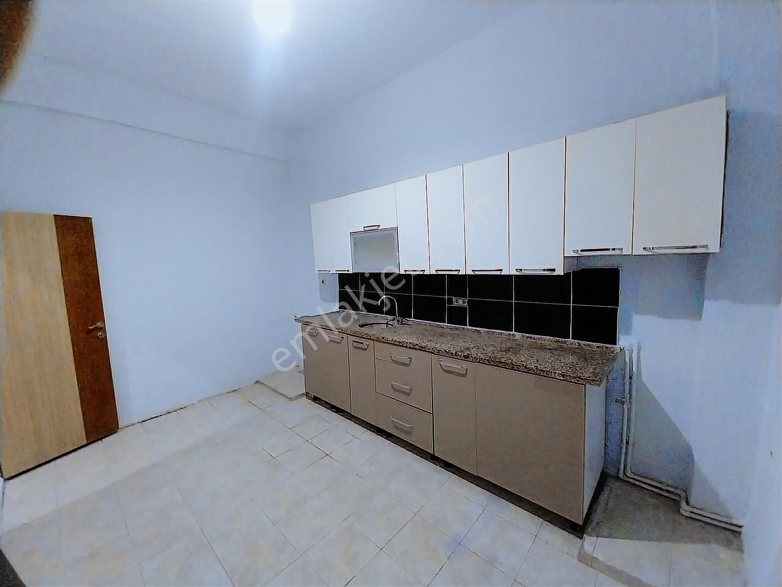 Gaziemir Sarnıç'da Doğalgazlı İzbana Yakın 2+1 95m2 Kiralık - Görsel 4