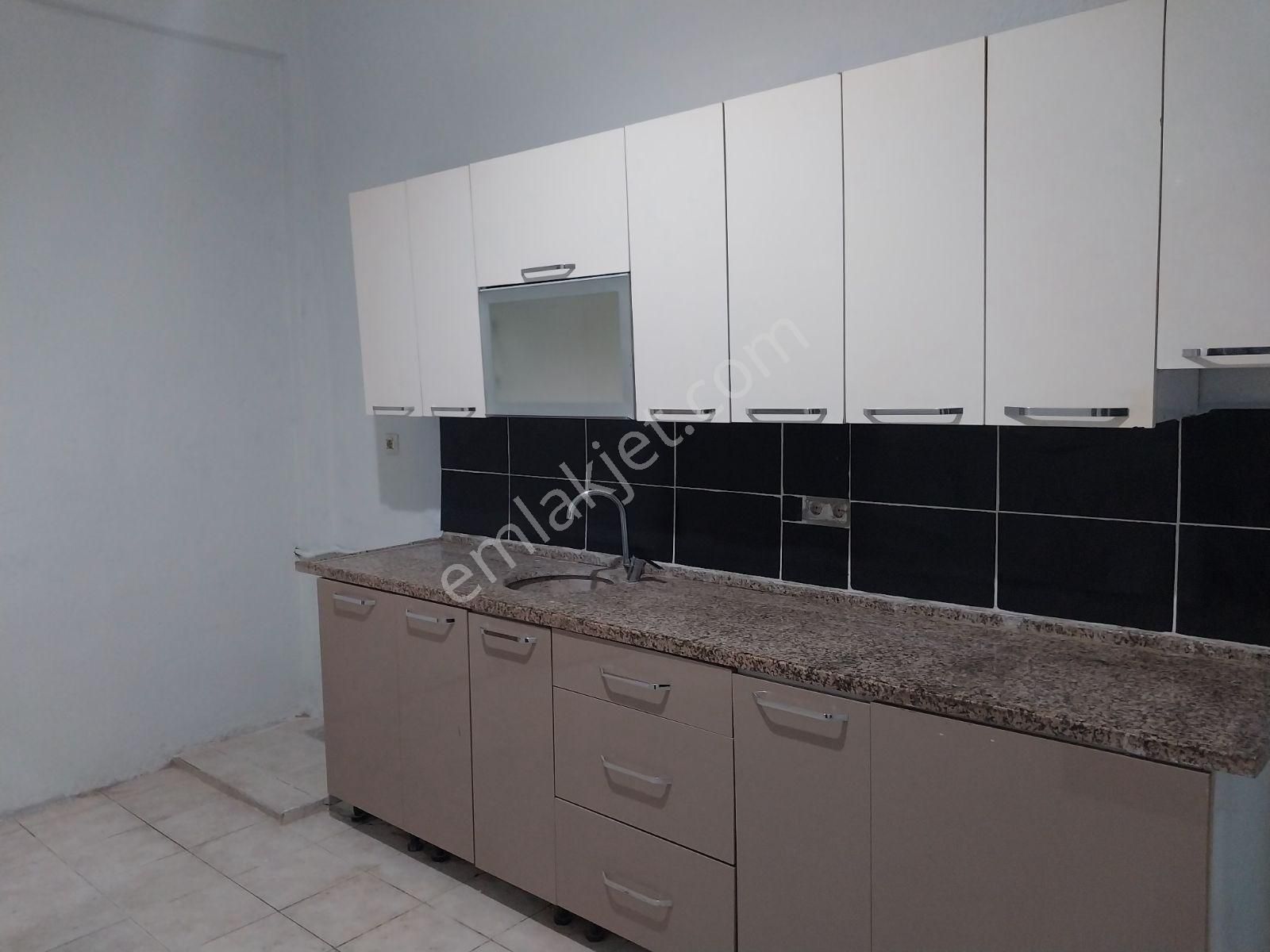 Gaziemir Sarnıç'da Doğalgazlı İzbana Yakın 2+1 95m2 Kiralık - Görsel 13