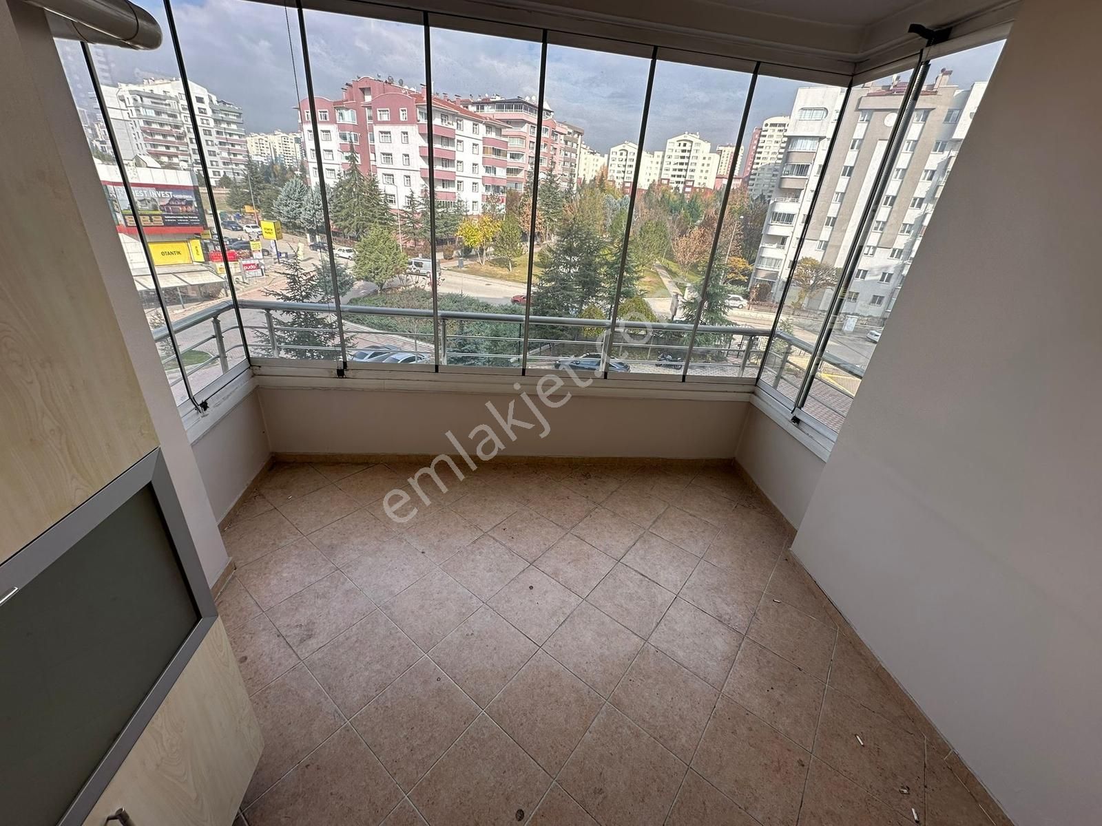 Bölgenin En Prestijli Konutlarında Ayaş Yolu Üzeri 3+1 Geniş M2 - Görsel 30