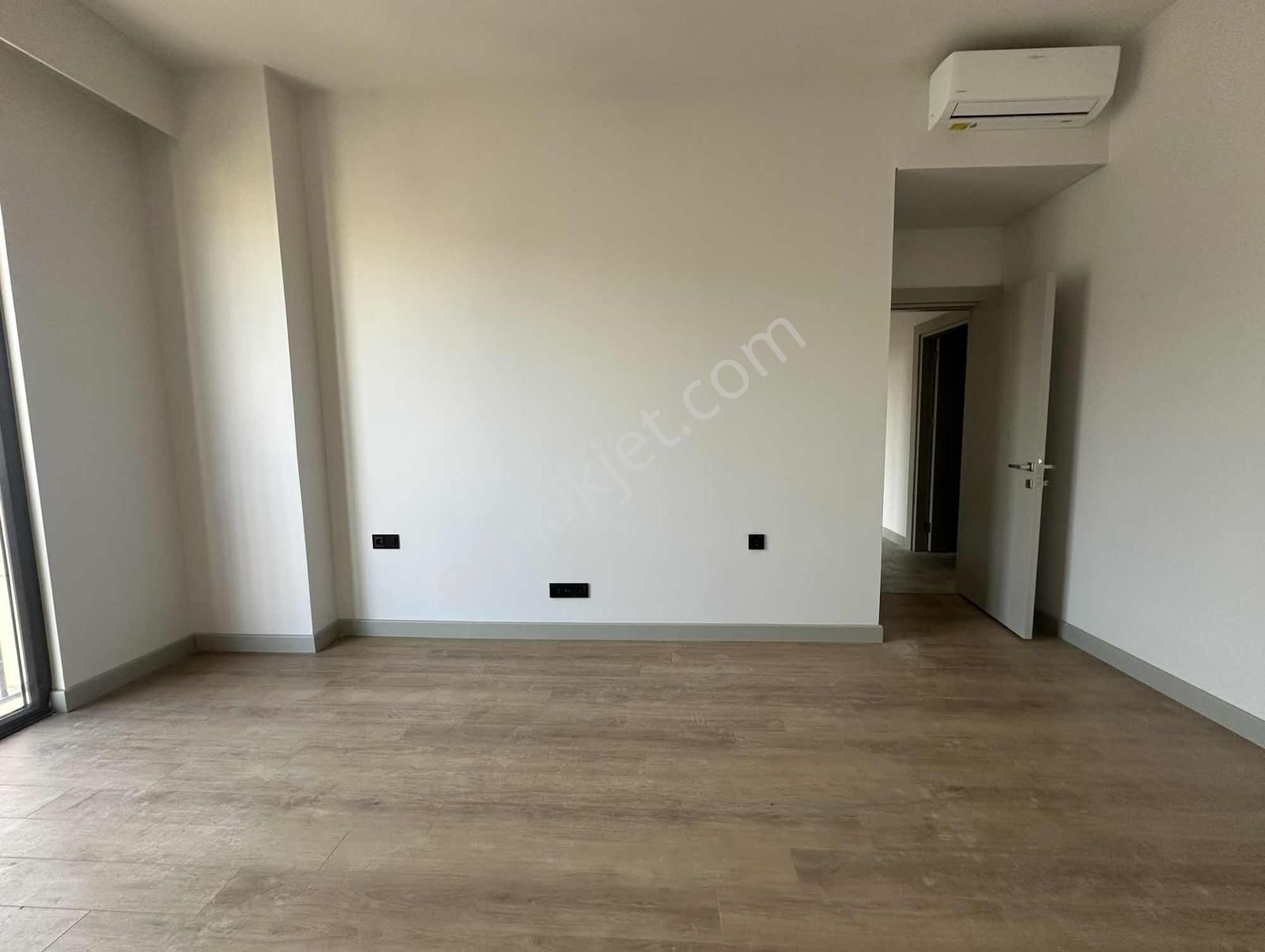 Çınarköy " Peyzaj Ve Koru Manzaralı 3+1 Büyük Tip Satılık " - Görsel 17