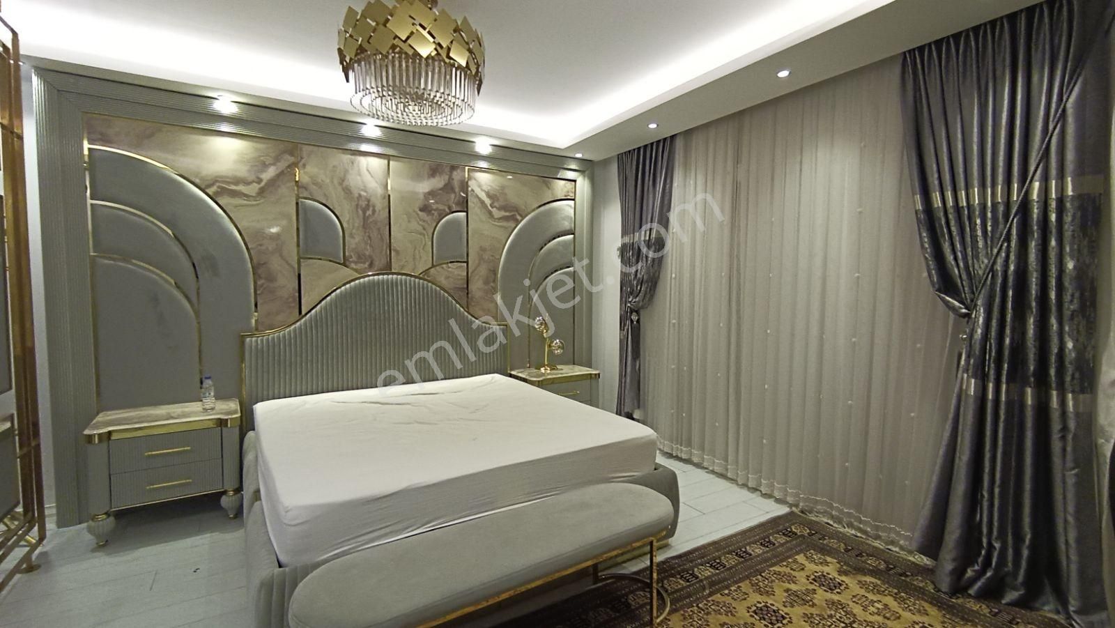 Bahçeşehir Loca Da Çok Özel Teraslı Full Tadilatlı Satılık Daire - Görsel 7