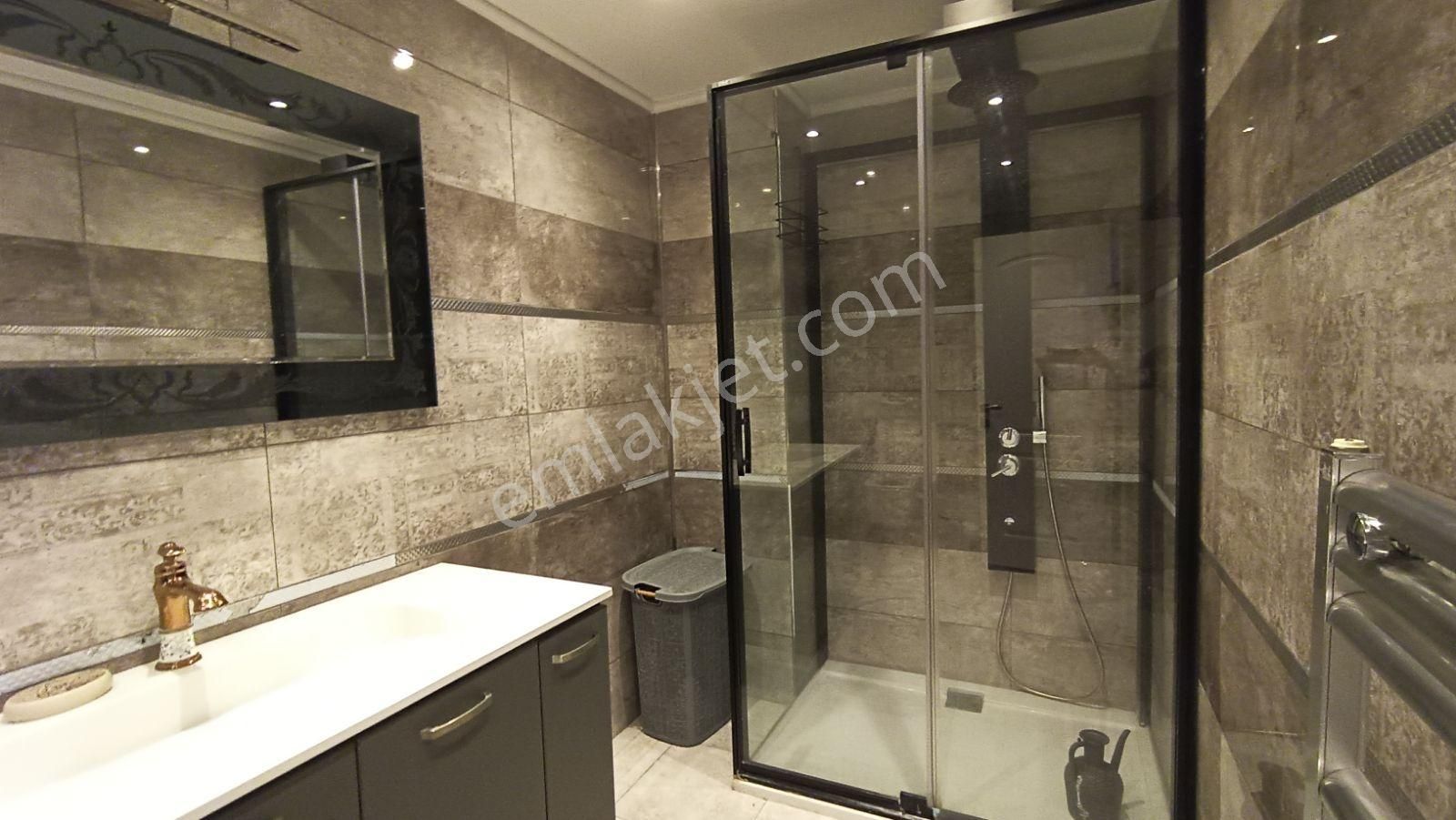 Bahçeşehir Loca Da Çok Özel Teraslı Full Tadilatlı Satılık Daire - Görsel 31