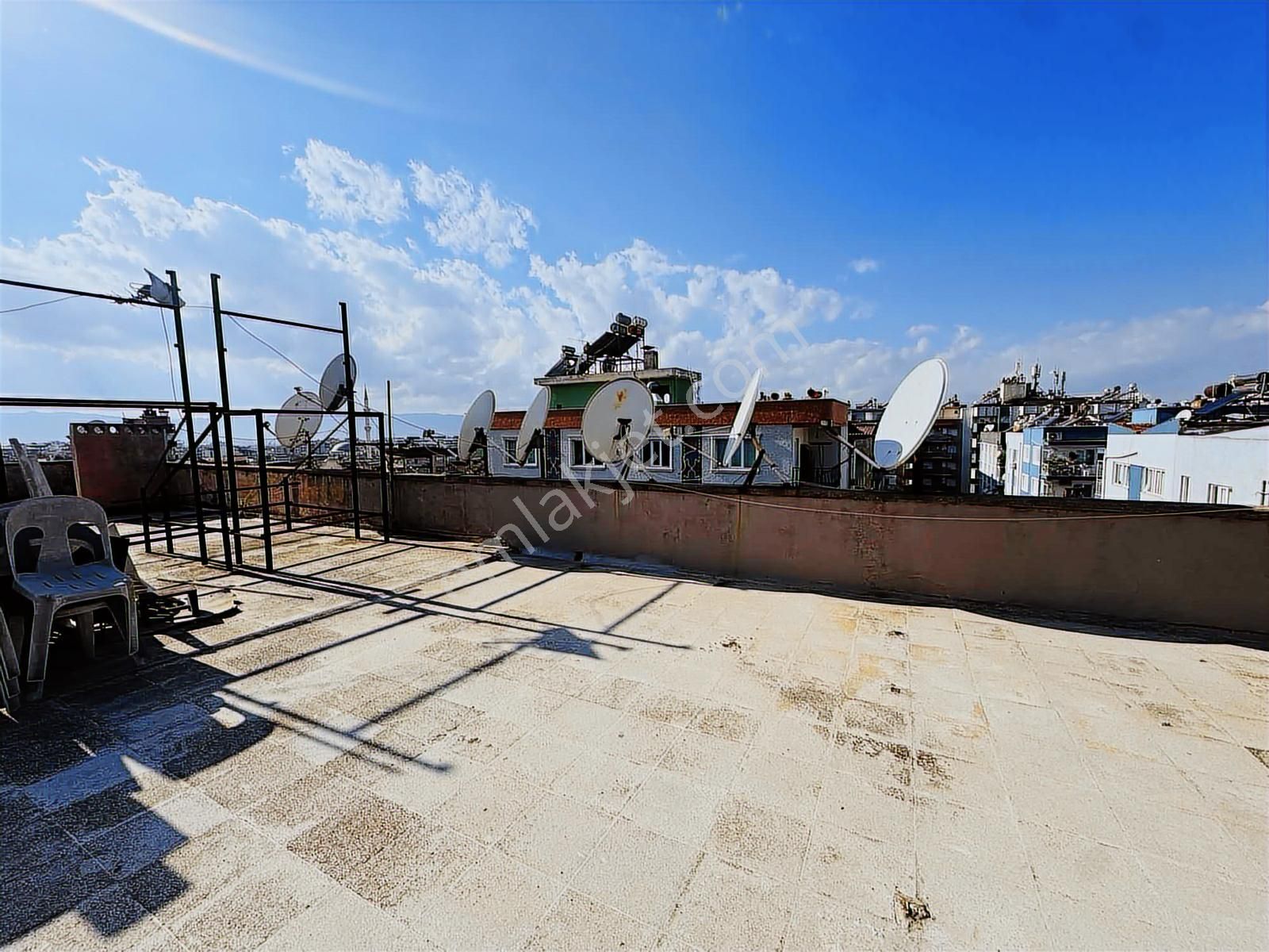 Cumhuriyet Mahallesinde Merkezi Konumda 2+1 Yaşam Fırsatı - Görsel 7