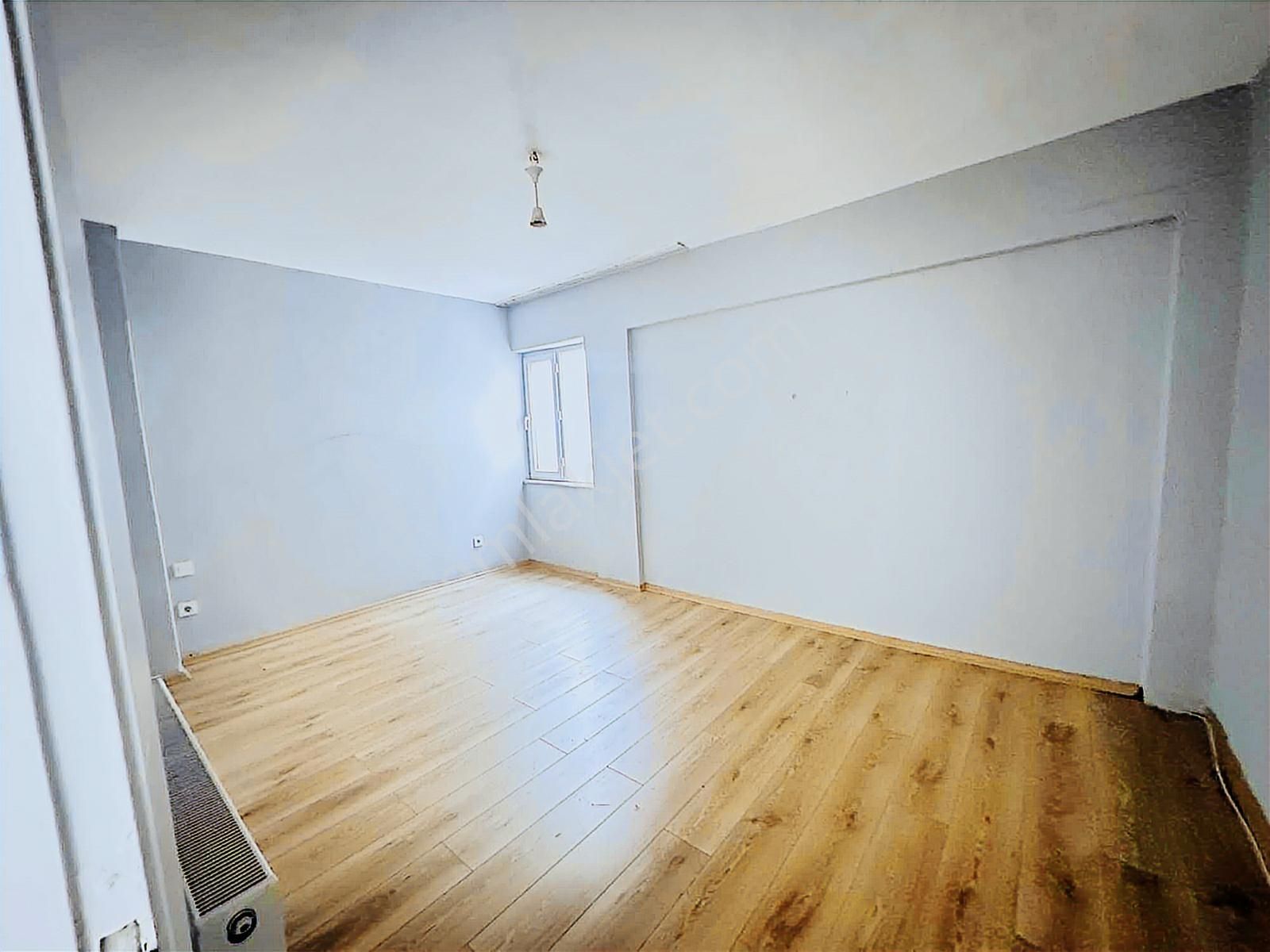 Cumhuriyet Mahallesinde Merkezi Konumda 2+1 Yaşam Fırsatı - Görsel 11