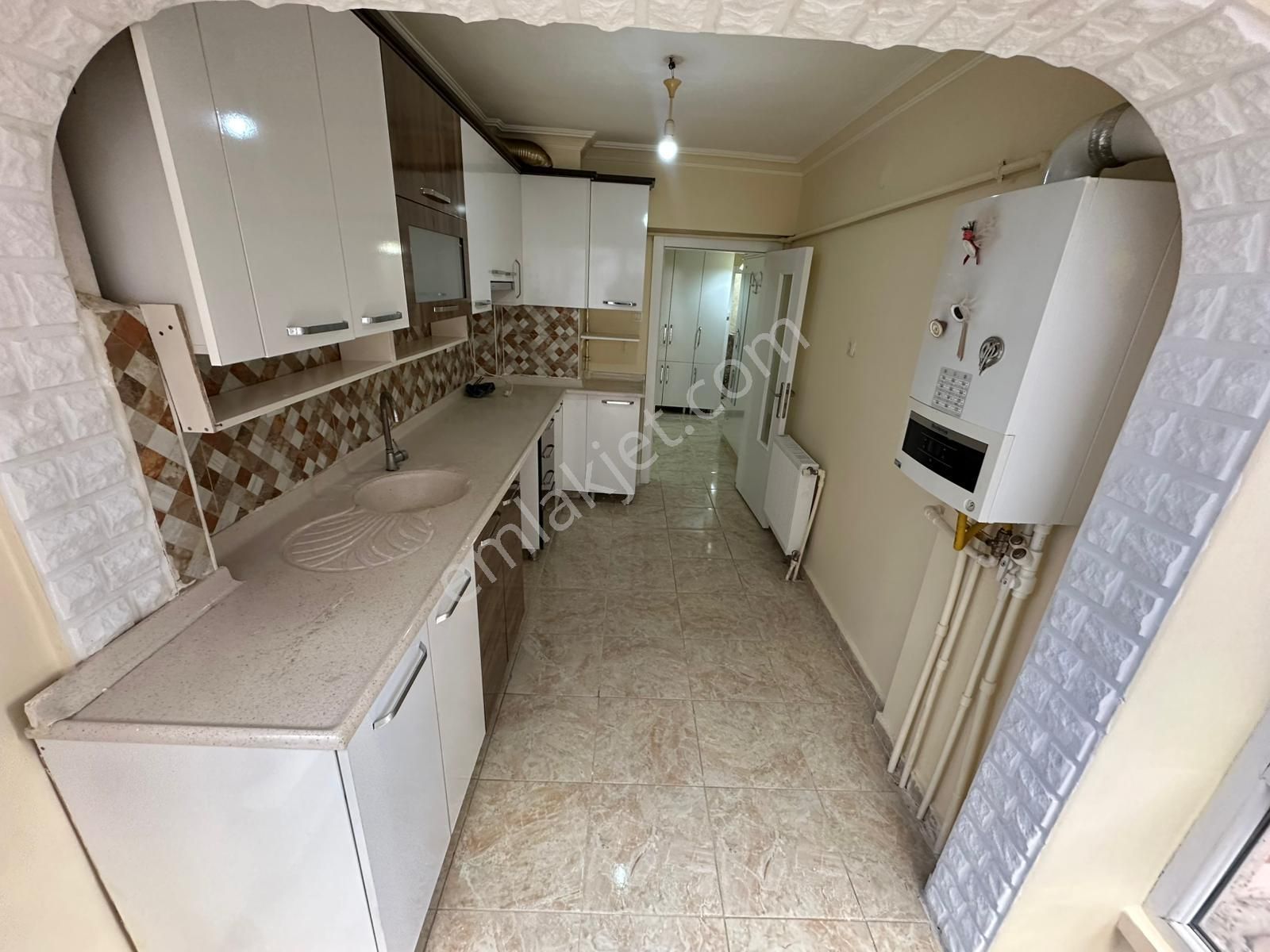 Plevne Mh. 3+1 Yüksek Giriş Yapılı Daire - Görsel 4