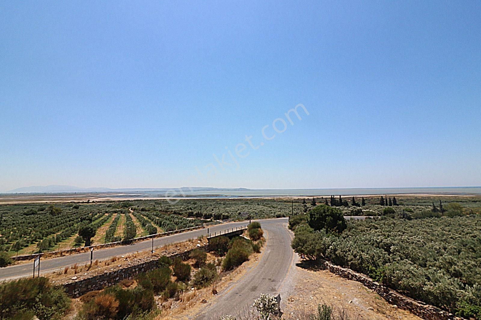 Eskidoğanbey De Satılık Deniz Manzaralı Müstakil Avlulu Taş Ev - Görsel 6