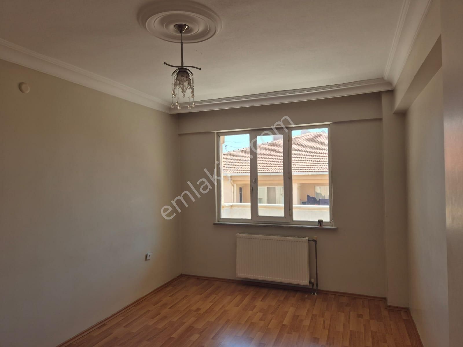 Muhittin Mahallesi Merkezi Konumda Satılık 3+1 Ara Kat Daire - Görsel 9