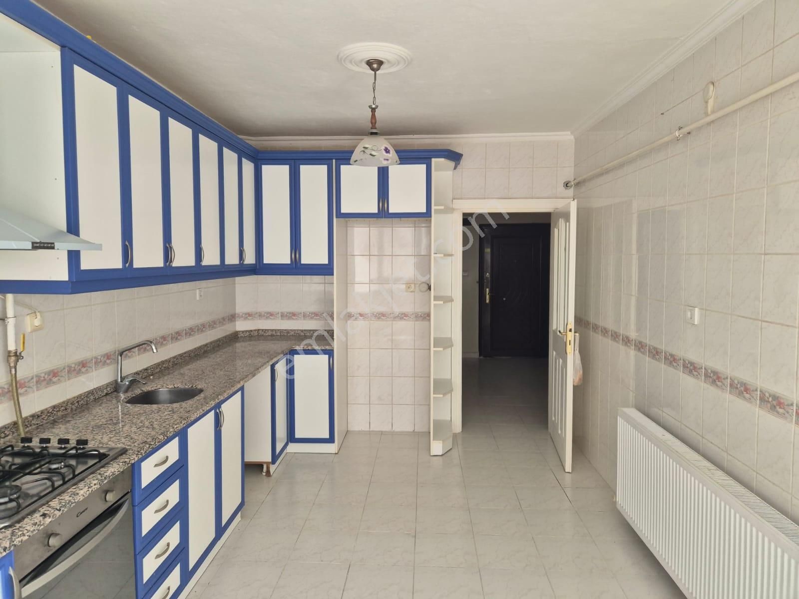 Muhittin Mahallesi Merkezi Konumda Satılık 3+1 Ara Kat Daire - Görsel 2