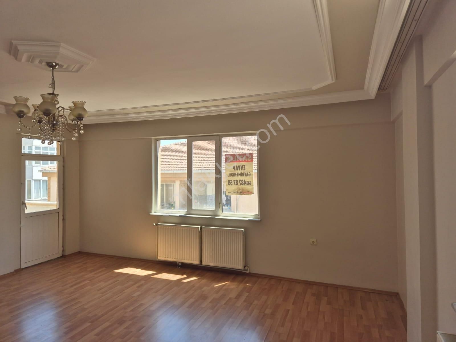 Muhittin Mahallesi Merkezi Konumda Satılık 3+1 Ara Kat Daire - Görsel 6