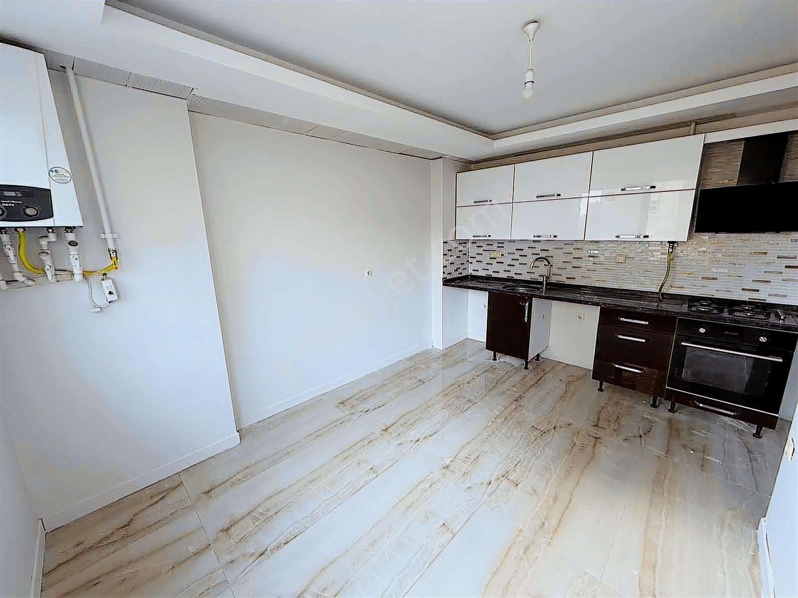 Kenan Evren'de/ultra Lüx/1+1/7 Yaşında/iskanlı/yatırıma Uygun!! - Görsel 2