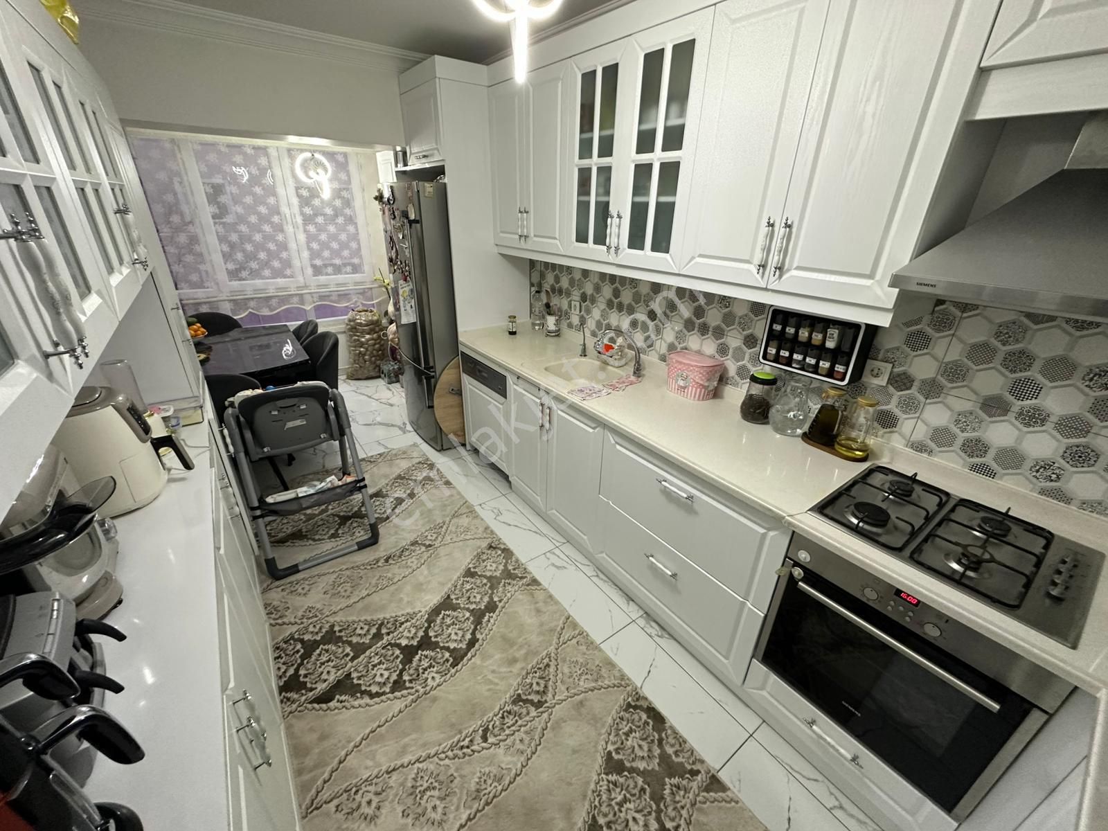 Selçuklu Mh. 3+1 Katta Yapılı Harika Lokasyonda Daire - Görsel 3