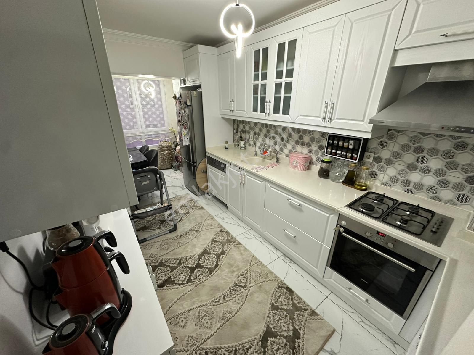 Selçuklu Mh. 3+1 Katta Yapılı Harika Lokasyonda Daire