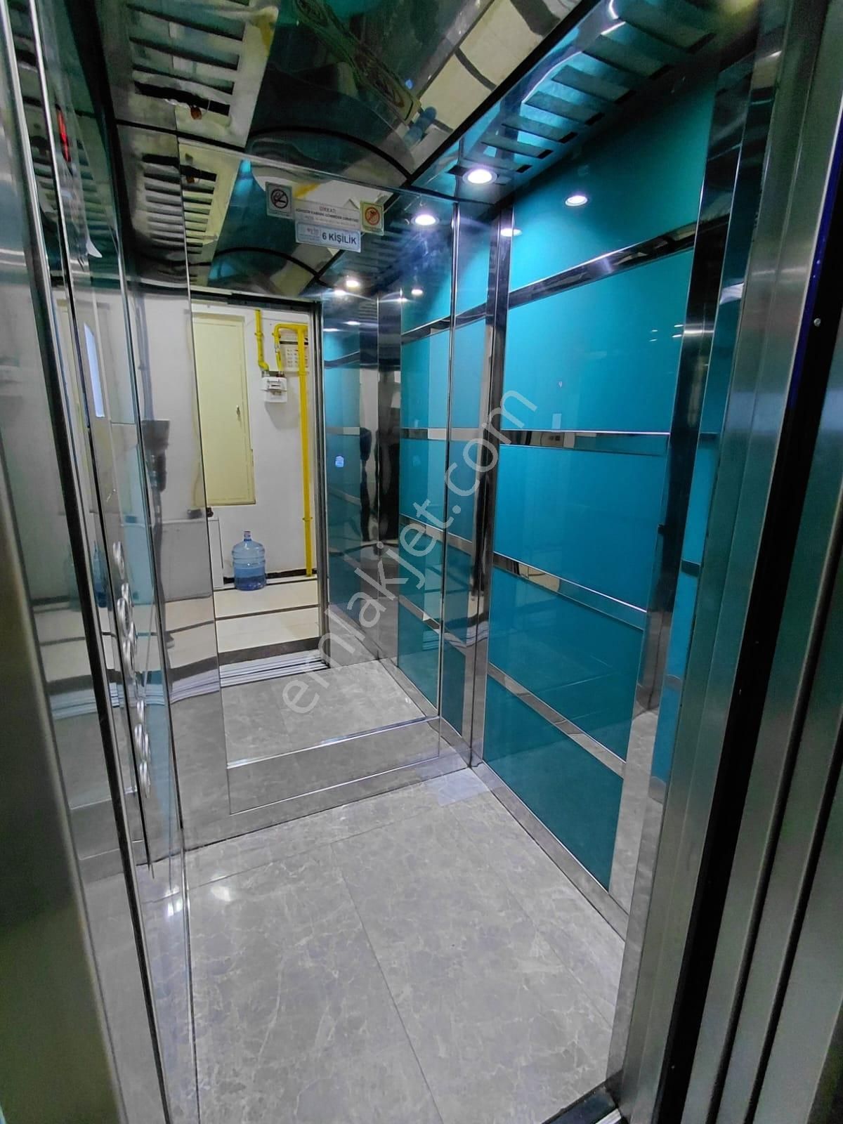 Satılık 3+1 Bakımlı Asansörlü Daire Güney Cephe - Görsel 2