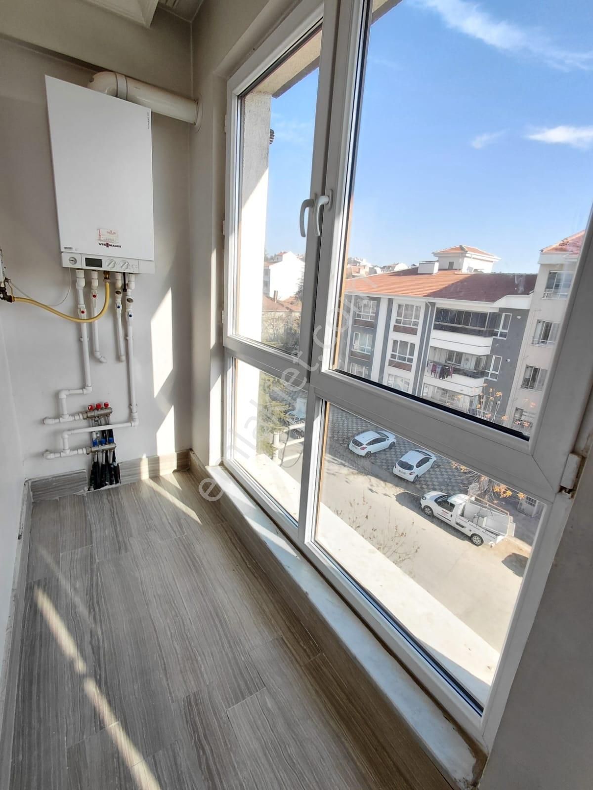 Satılık 3+1 Bakımlı Asansörlü Daire Güney Cephe - Görsel 12